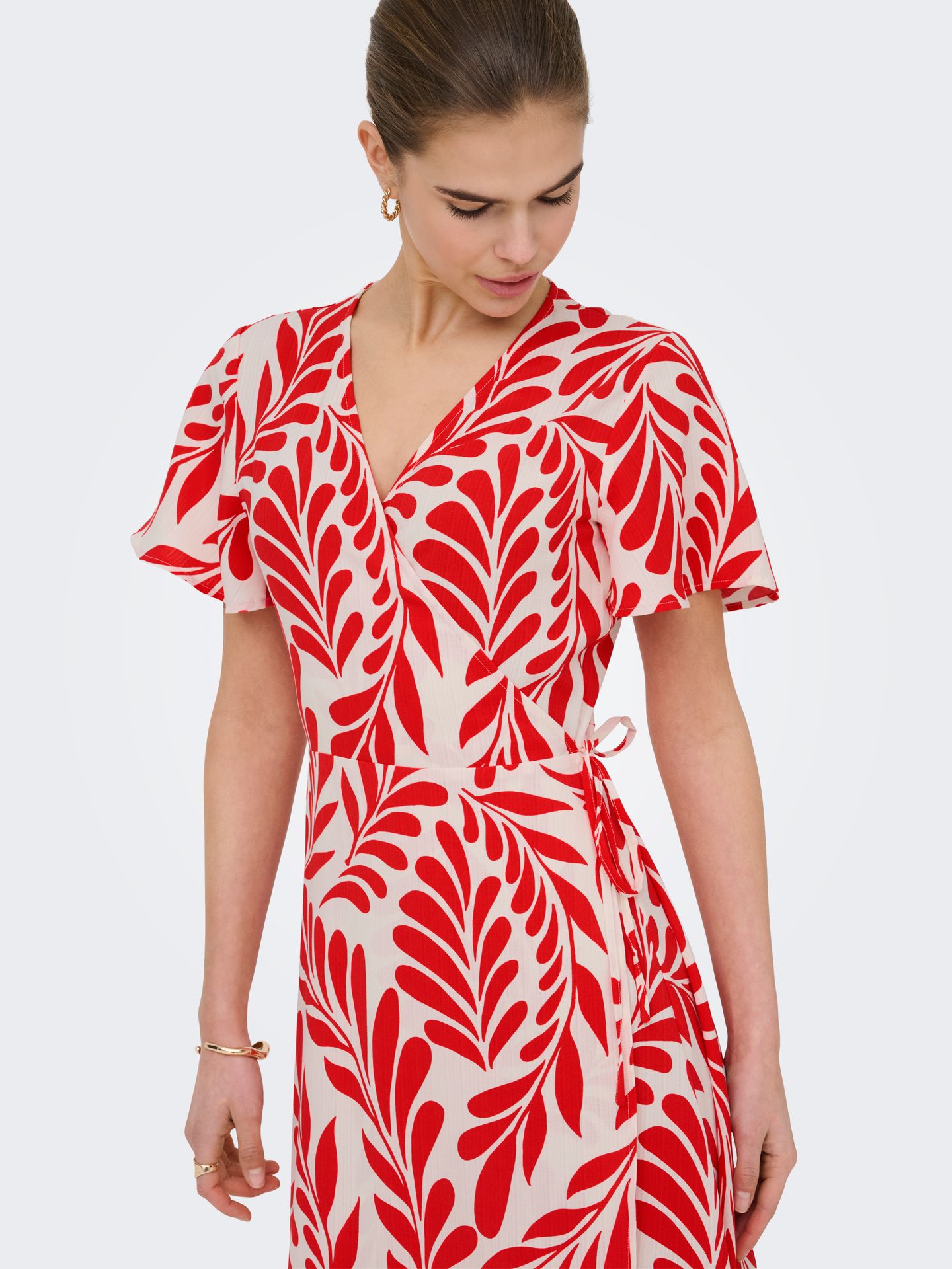 Only ONLCALI LIFE S/S WRAP DRESS WVN NOO Poppy Red/LEAF 2900166329015