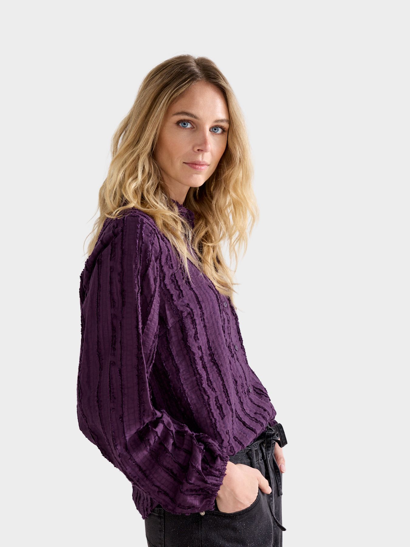 Tramontana Textured Stripe Blouse Aubergine Noir 004840 00117894-EKA26012900000060