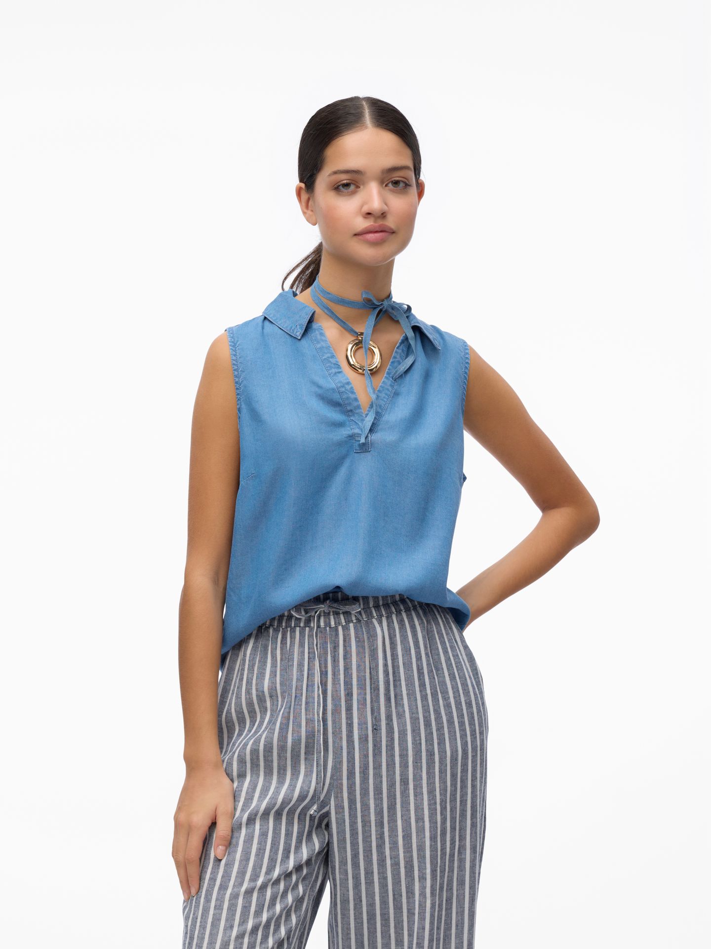 Vero Moda VMHARPER SL COLLAR SHORT TENCEL TOP Medium Blue Denim 00118112-EKA26011400000591