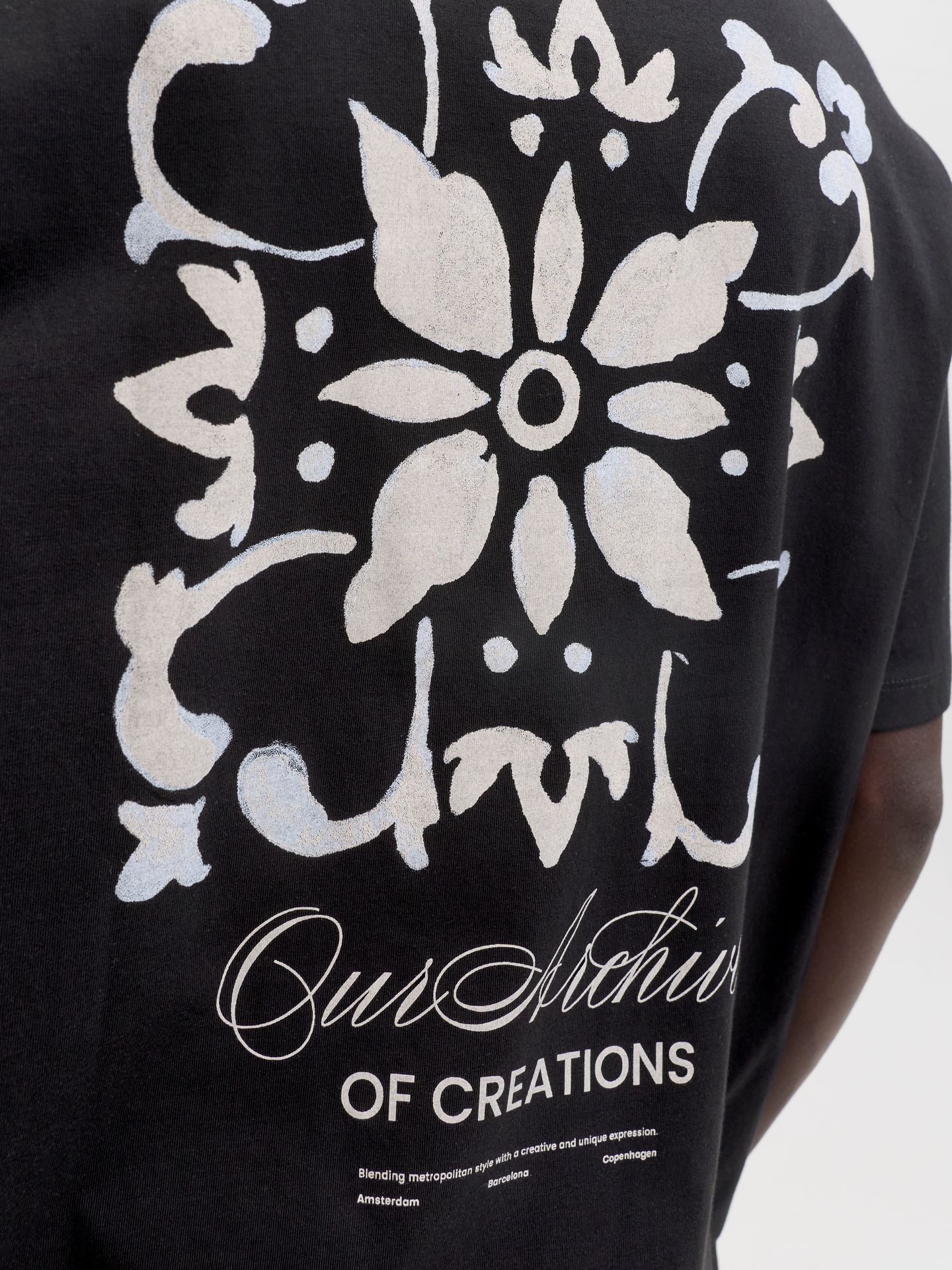 Jack & Jones JJART PRINT TEE SS CREW NECK Black 2900165944035