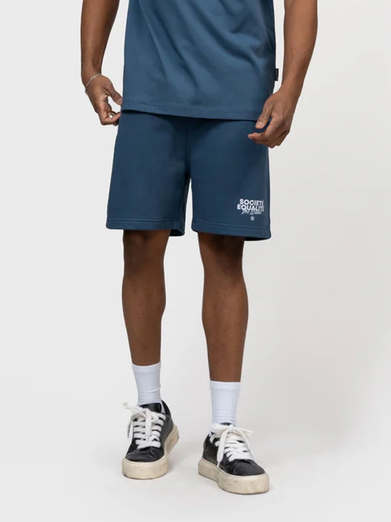 EqualitÃ© Societe 2.0 oversized shorts Navy 00118130-599