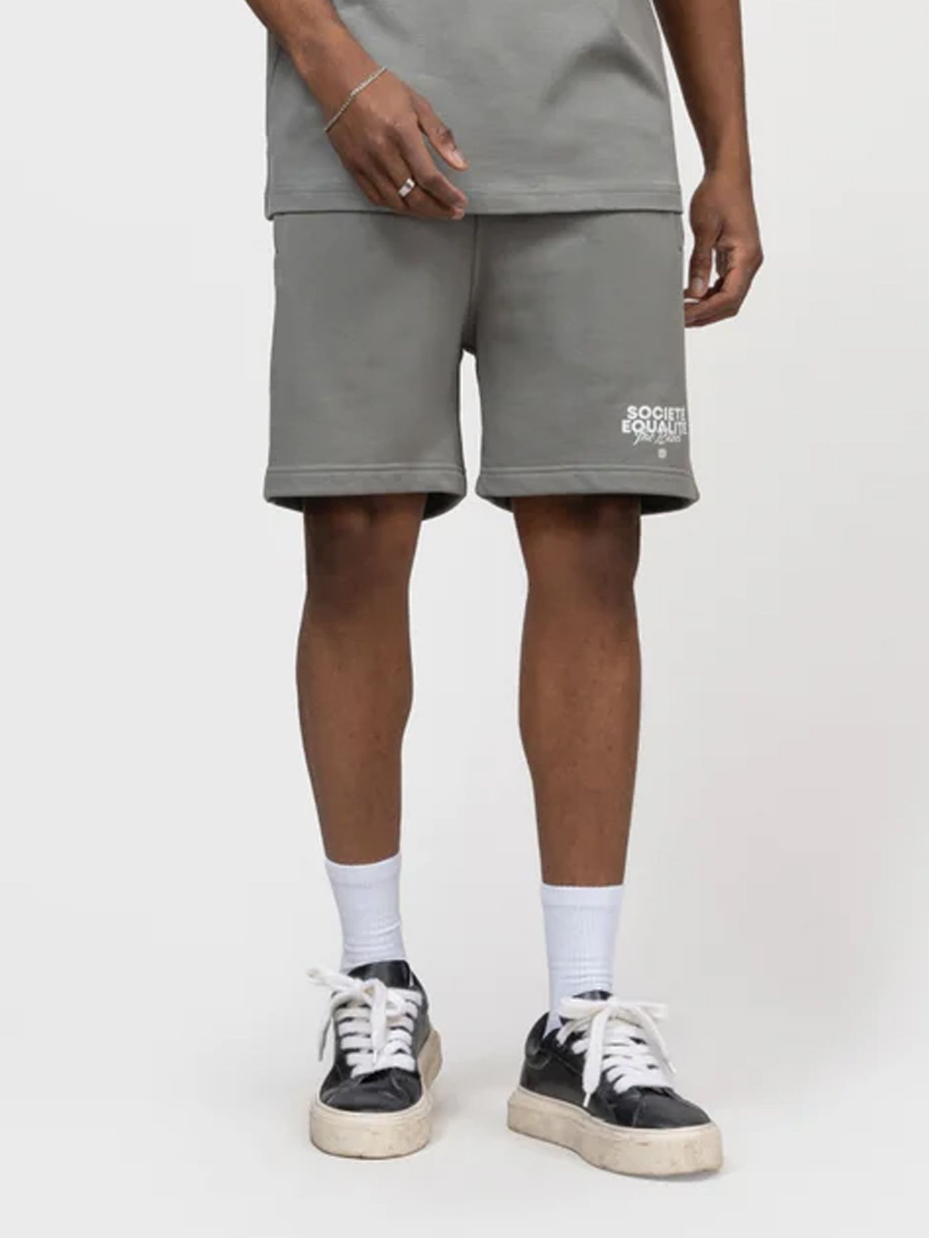 EqualitÃ© Societe 2.0 oversized shorts Grey 00118130-961