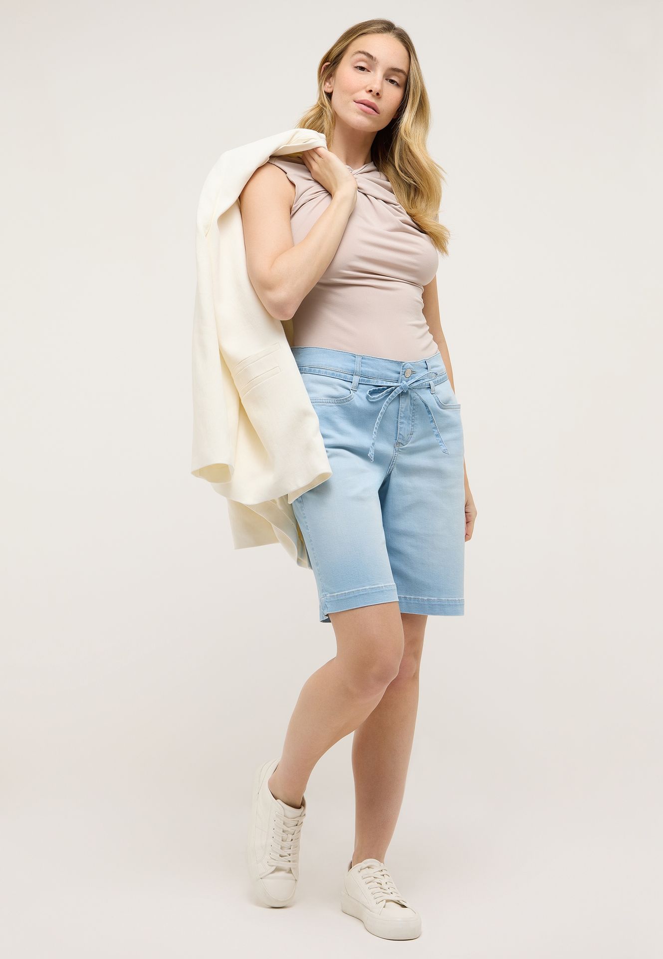 Angels 332183000-355 LIA CITY 355 bleached blue used 2900165999141