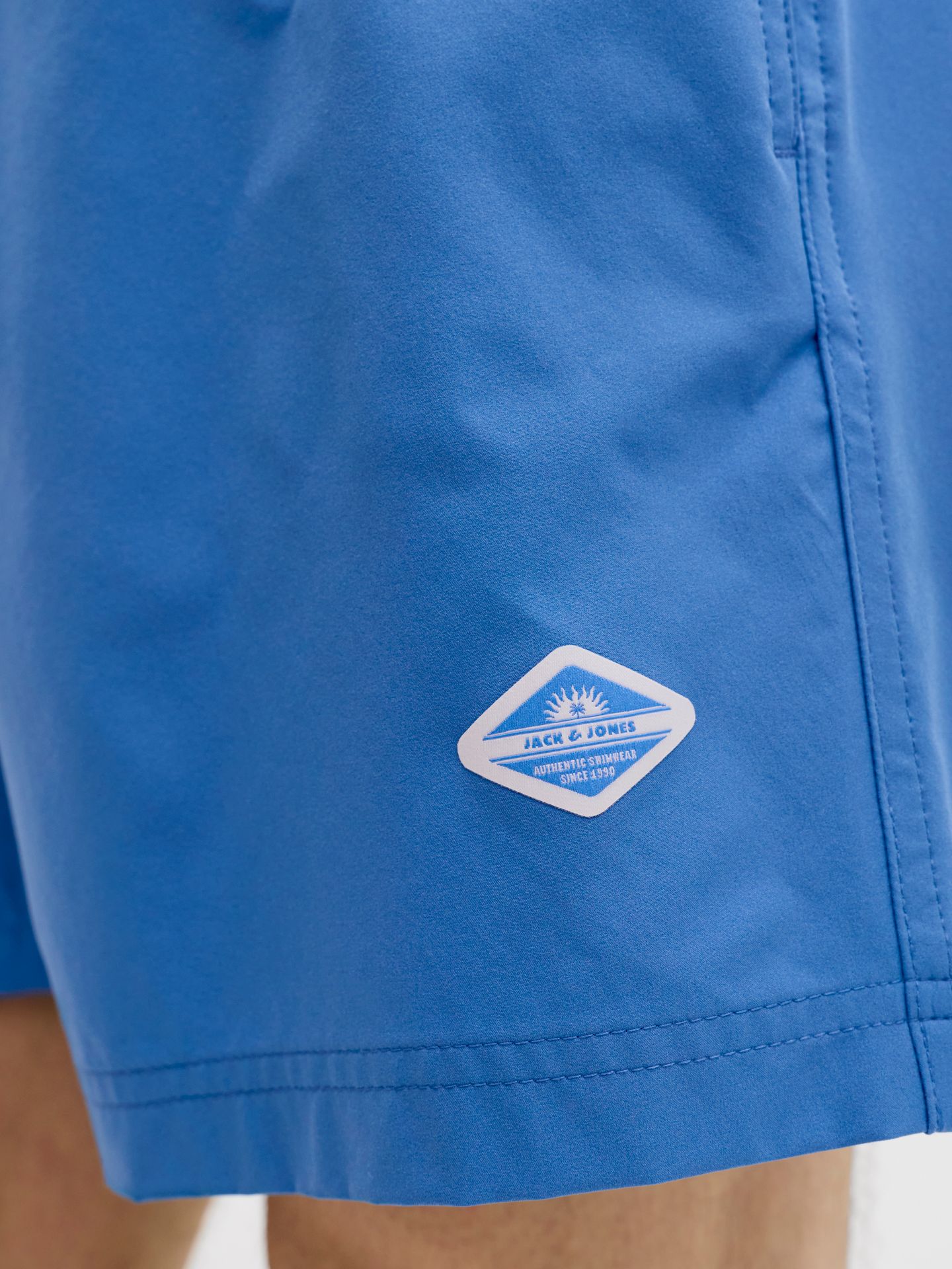 Jack & Jones JPSTMAUI TROPIC SOLID SWIM SHORTS R Delft 2900166135050