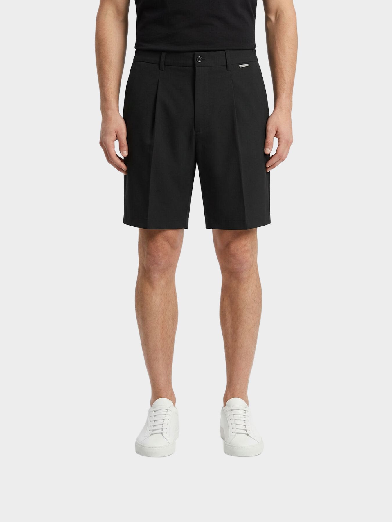 Off The Pitch Pleated Marais shorts Black 00118224-999