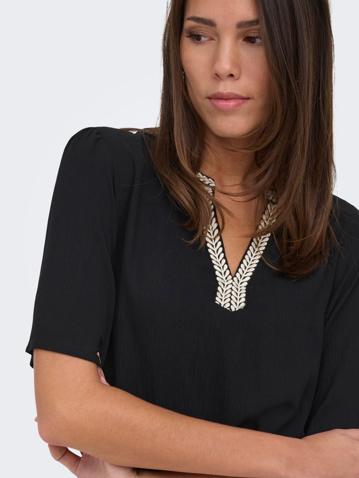 Only JDYLIVA 2/4 EMB. TOP WVN Black/LEO AOP 2900166261025