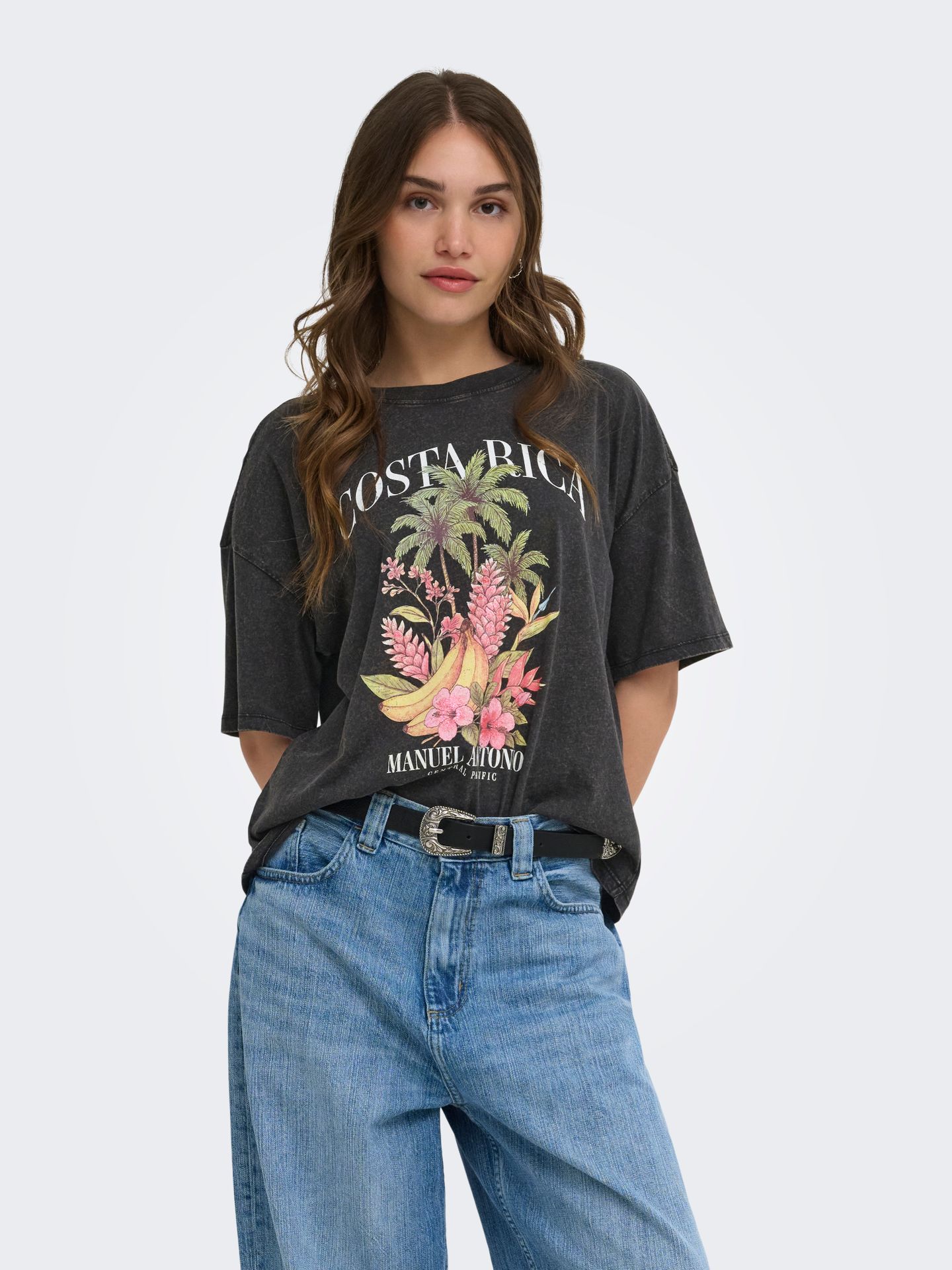 Only ONLLUCY BOXY S/S TOP JRS Black/LEO AOP 2900166495048