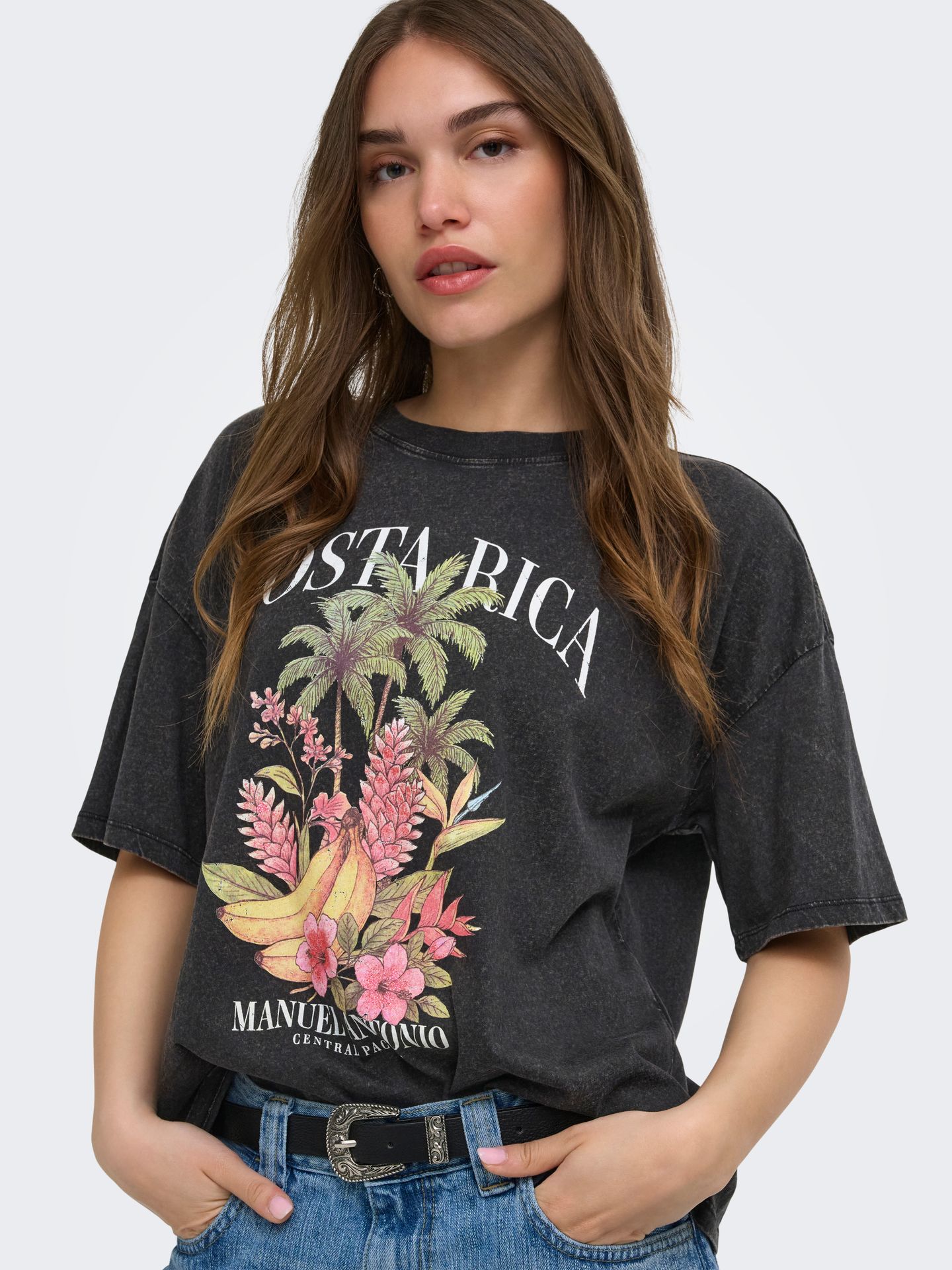 Only ONLLUCY BOXY S/S TOP JRS Black/LEO AOP 2900166495048