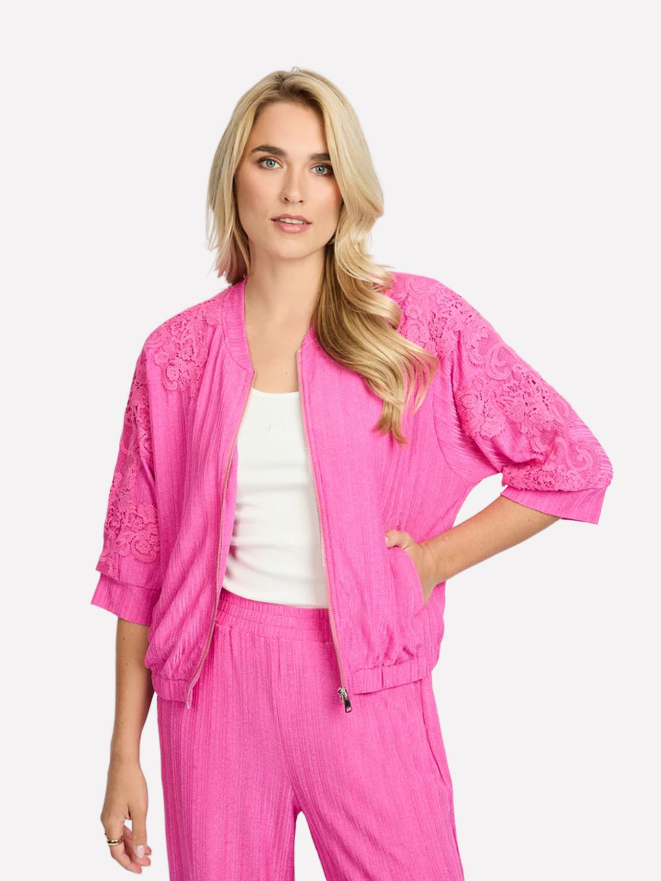 Fluresk Evia jacket 217 bright pink 2900166518136