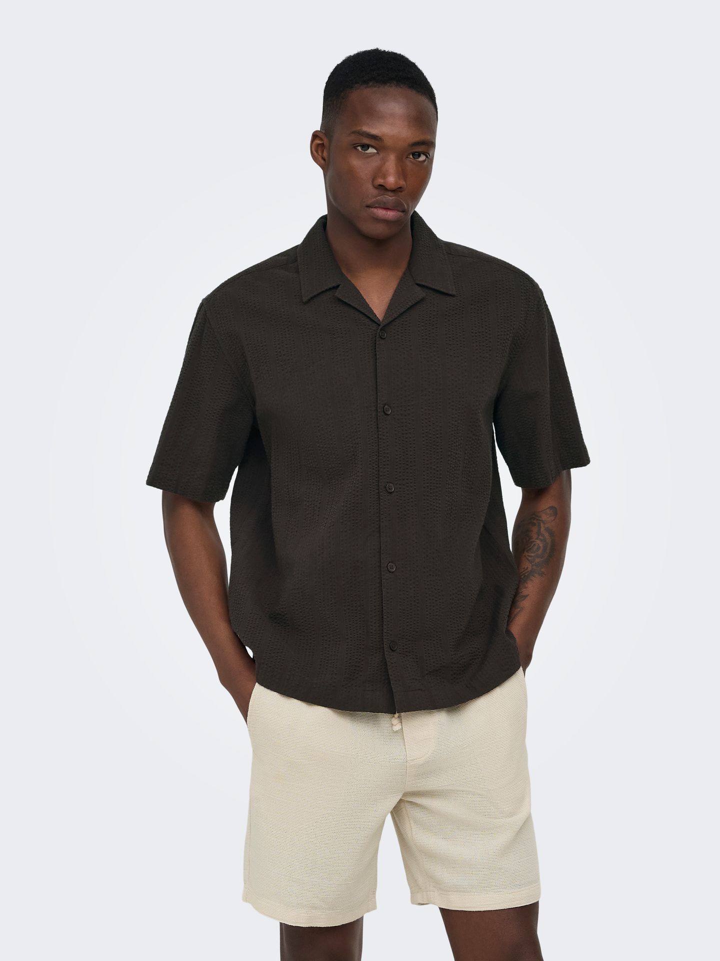 Only & Sons ONSCRUZ RLX SEERSUCKER RESORT SS SH Black Coffee 2900166571032