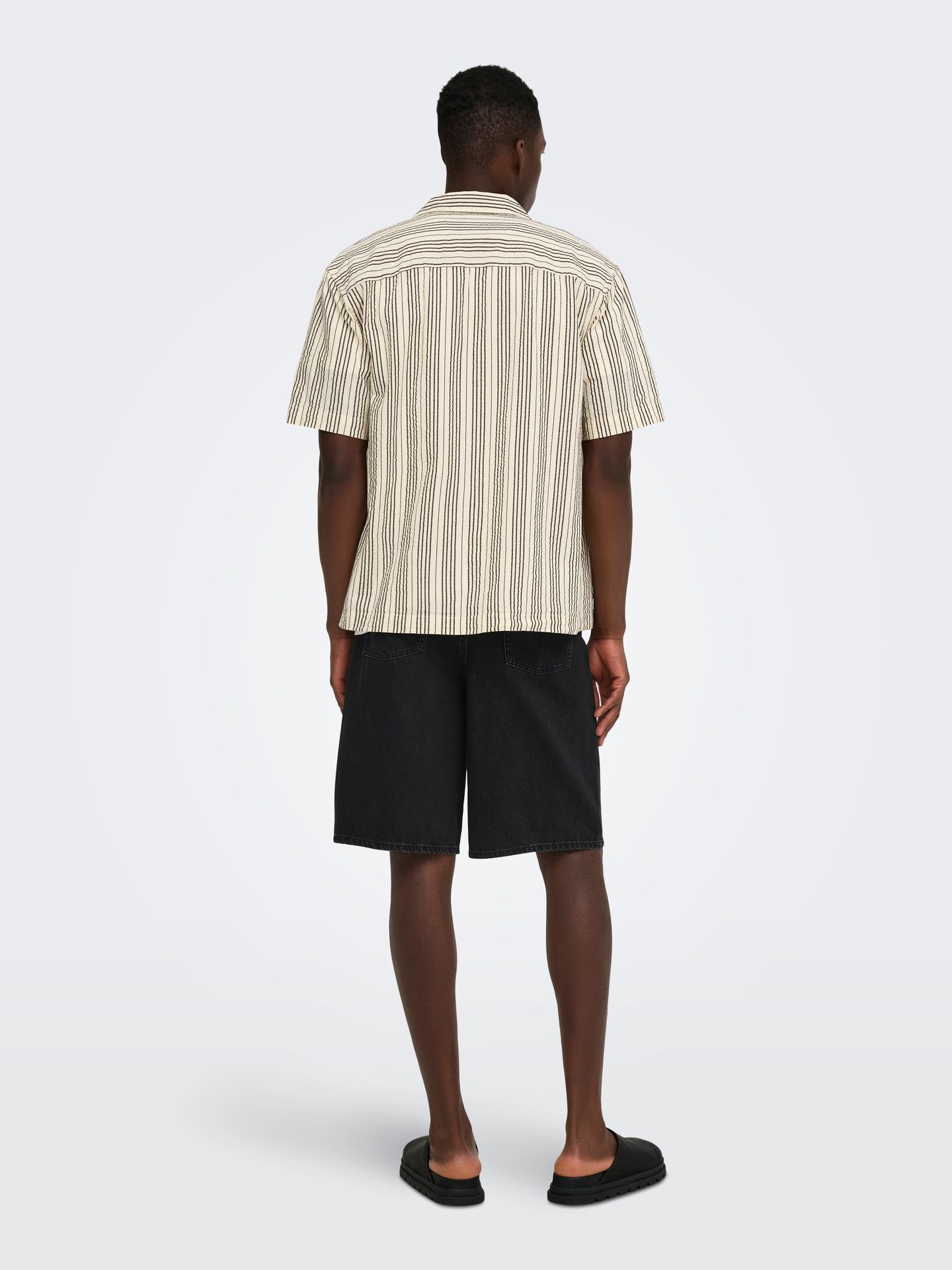 Only & Sons ONSCRUZ RLX SEERSUCKER RESORT SS SH Antique White/Black Coffee 2900166572039