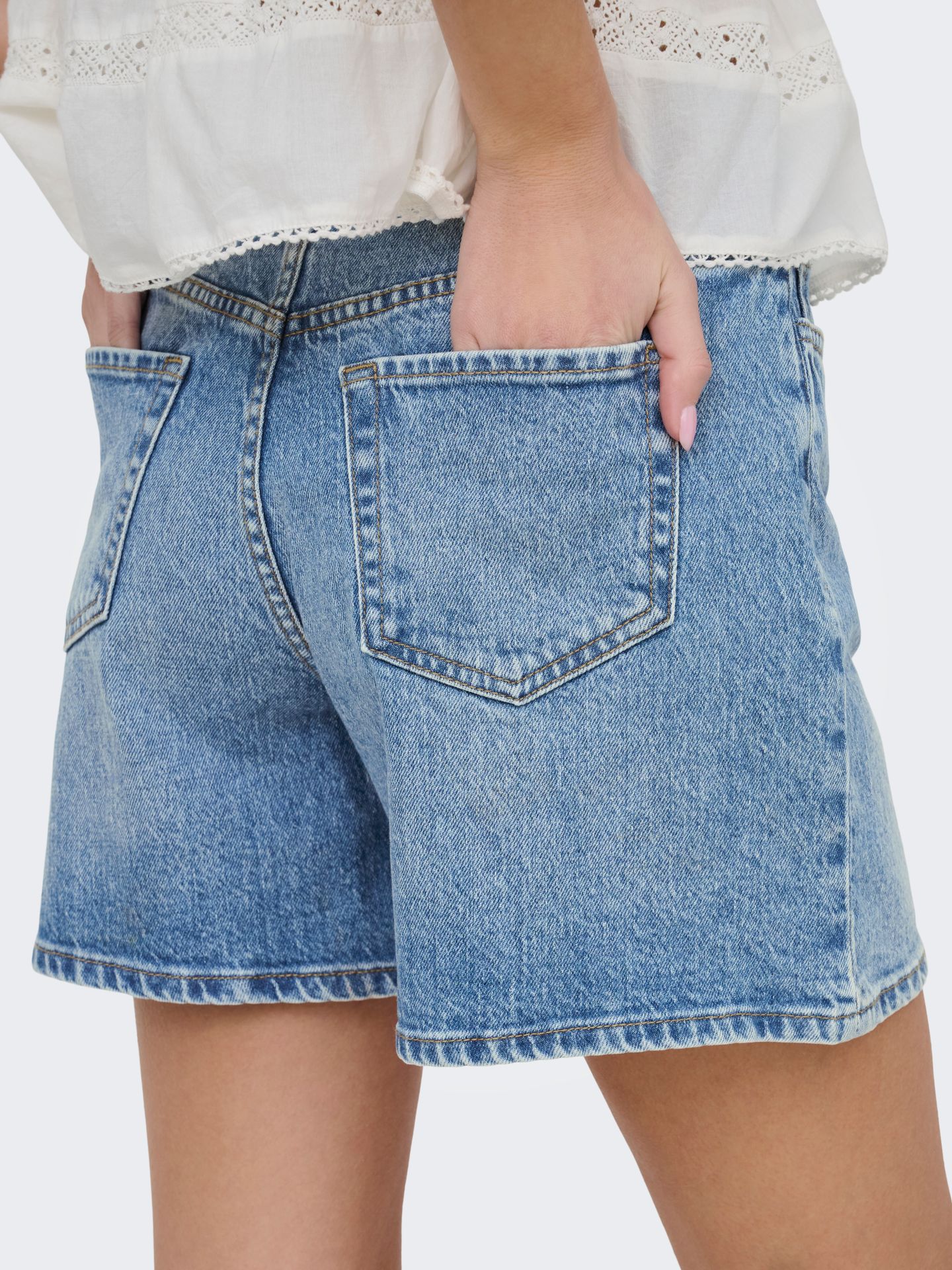 JDY JDYLARISA HW SHORTS DNM Light Blue Denim 2900166574033