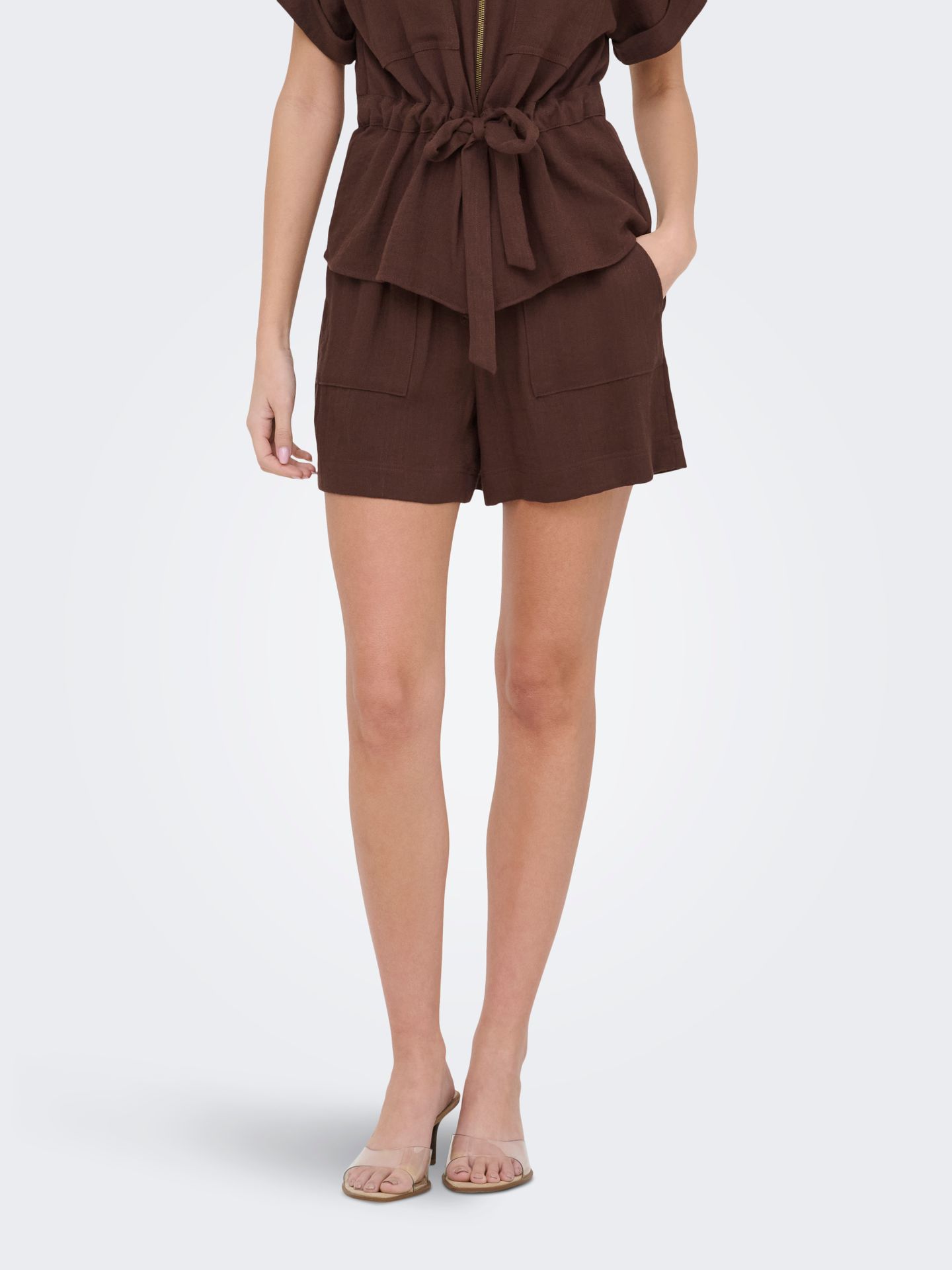 Only JDYMILLE MW SHORTS WVN NOOS Chicory Coffee 00118575-EKA26011400001150