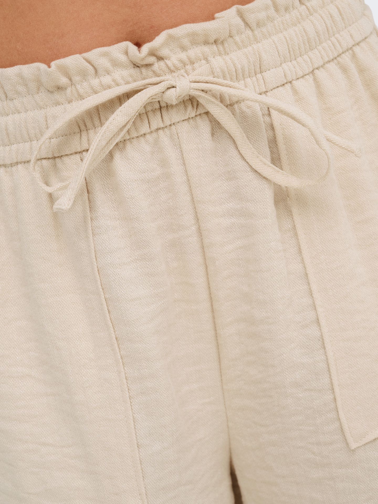 Only JDYMILLE MW SHORTS WVN NOOS Sandshell 2900166789055