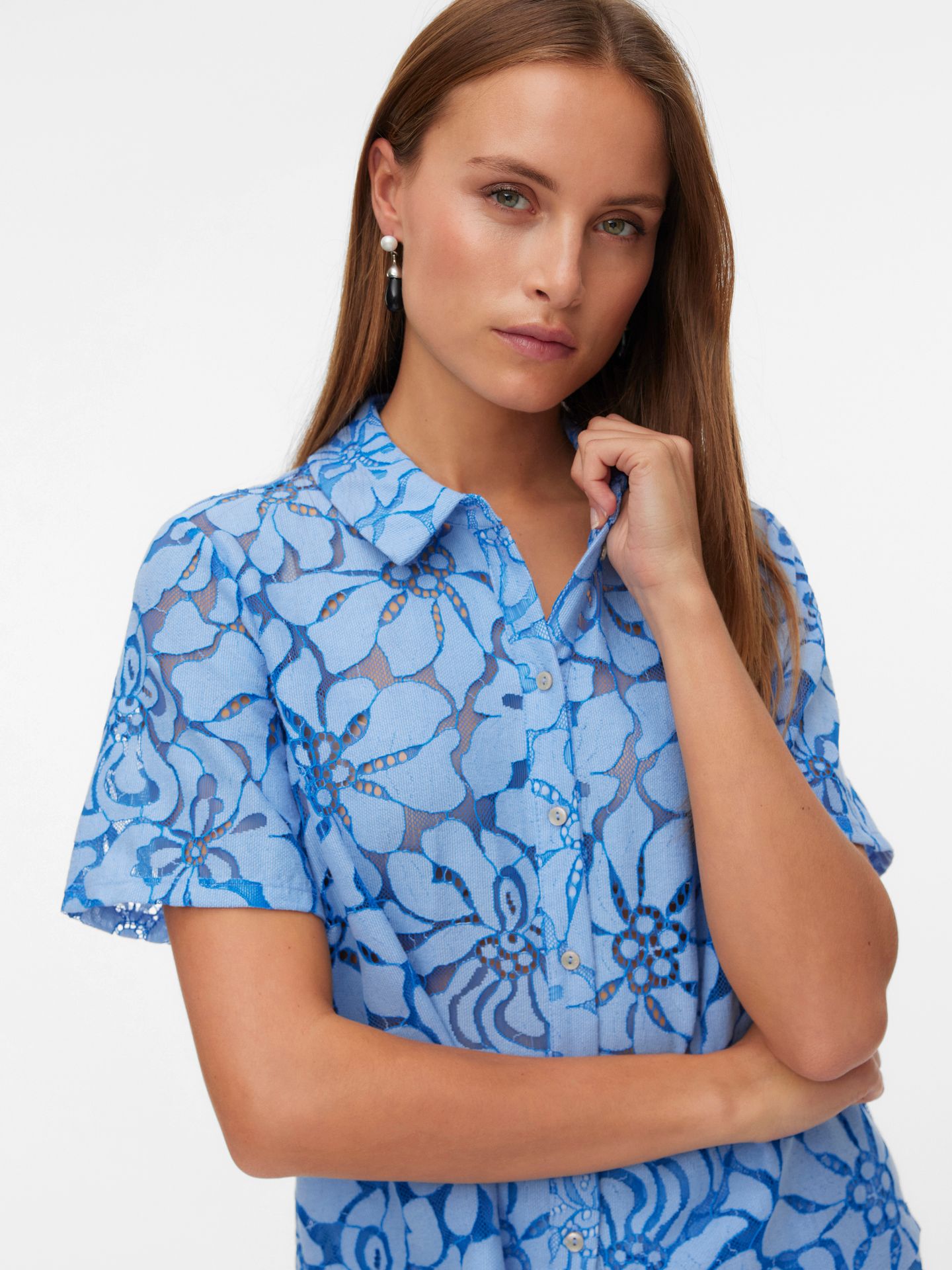 Vero Moda VMMIKKA LACE SS SHIRT WVN GA Brunnera Blue/Nabulas blue 00118581-EKA26011400003544
