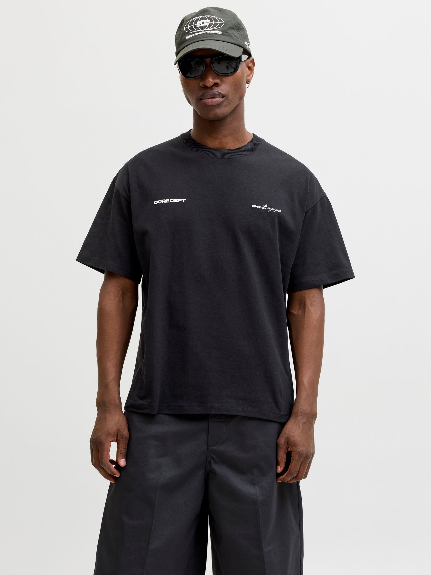 Jack & Jones JCOBIARRITZ CHROME PRINT TEE STYD S Black 00118591-EKA26011400000232