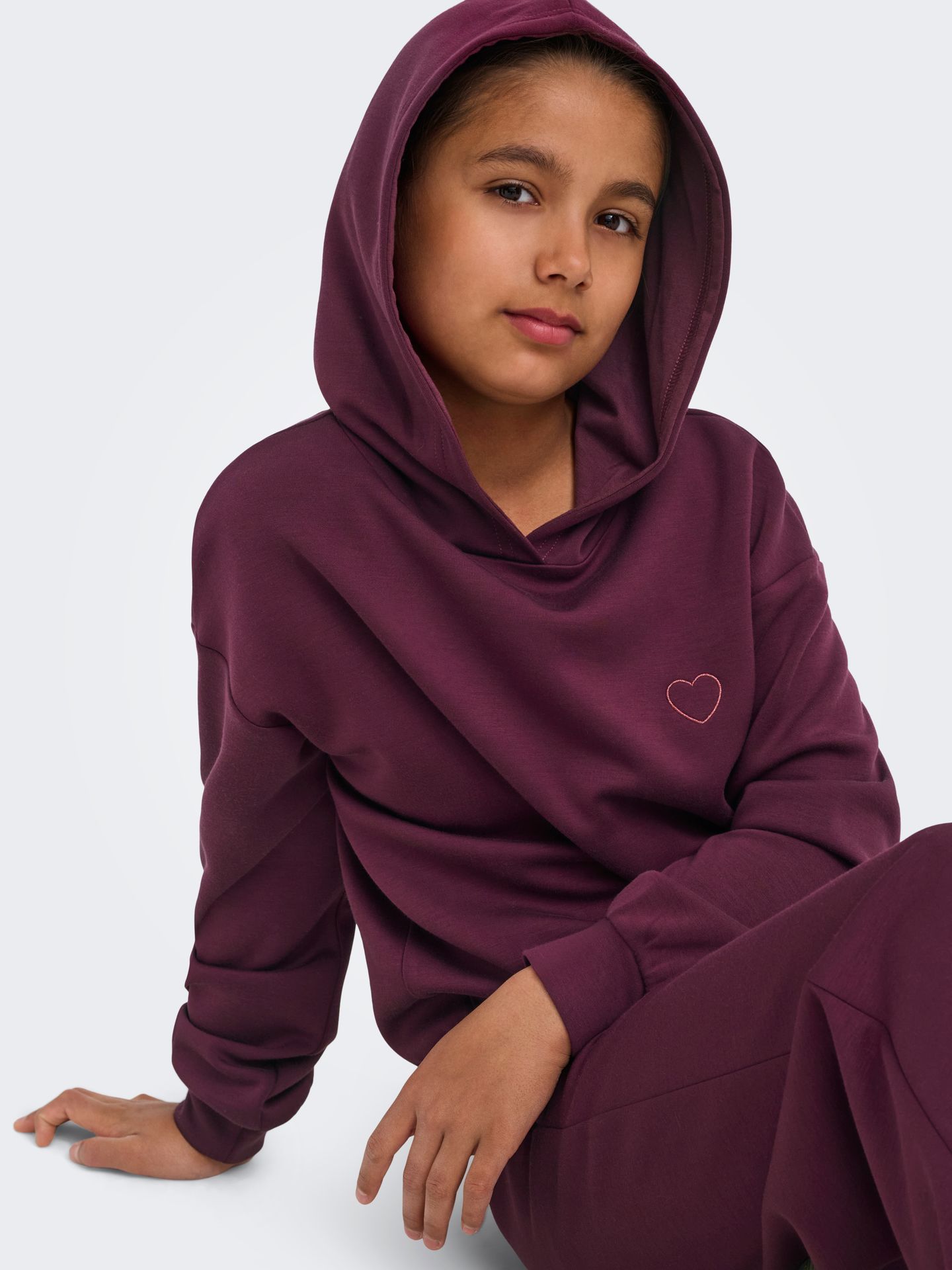 Only KOGADA-COOPER HEART L/S HOOD FR SWT Fig/Fig Emb. Heart 2900167928019