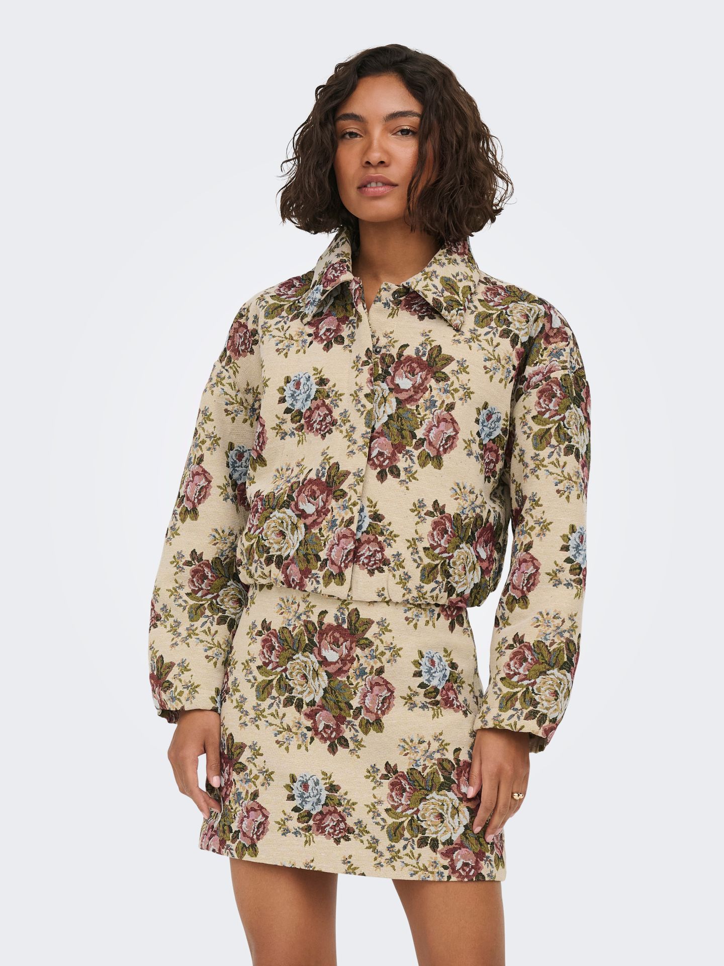 Only JDYFLOLA L/S JACQUARD JACKET WVN Crème Brûlée/FLOWER JACQUARD 00119318-EKA26011400003619