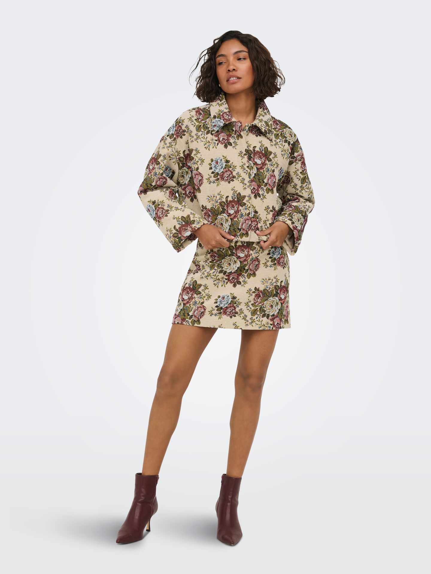 Only JDYFLOLA L/S JACQUARD JACKET WVN Crème Brûlée/FLOWER JACQUARD 2900168143046