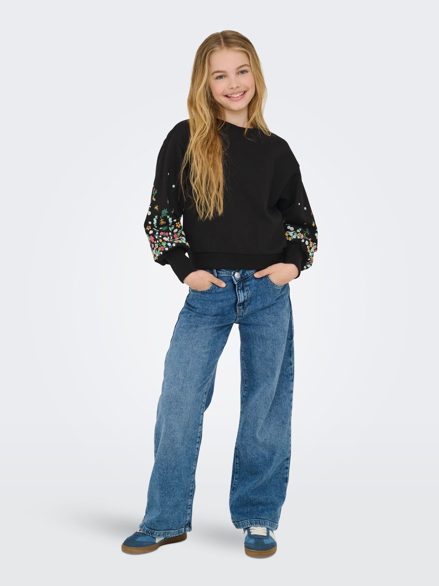 Only KOGBROOKE L/S O-NECK FLOWER SWT NOO Black/LEO AOP 2900168284022
