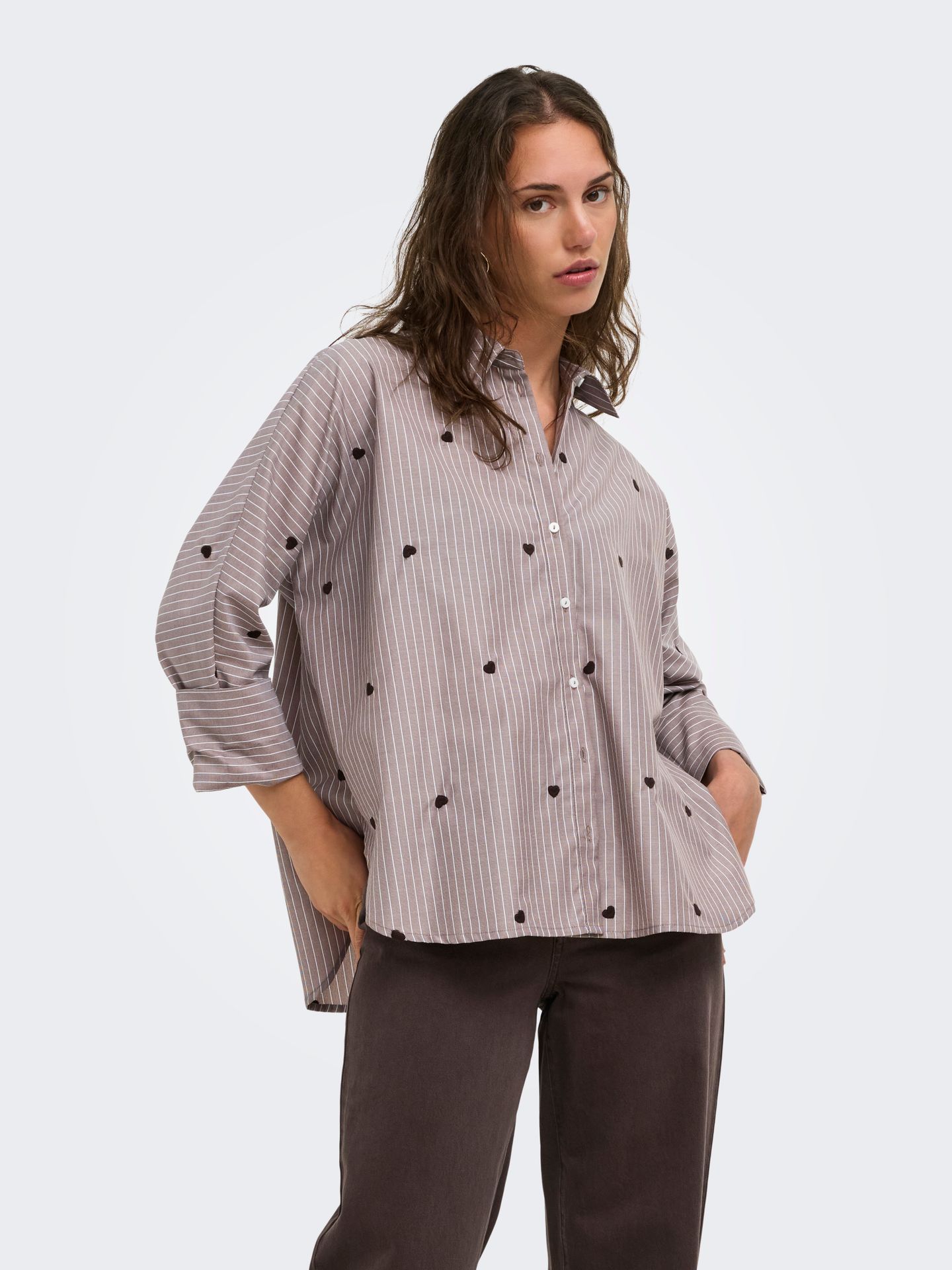 Only ONLNEW LINA GRACE STR EMB SHIRT NOO Coffee Bean/STRIPE W. COFFEE BEAN H 2900168288051