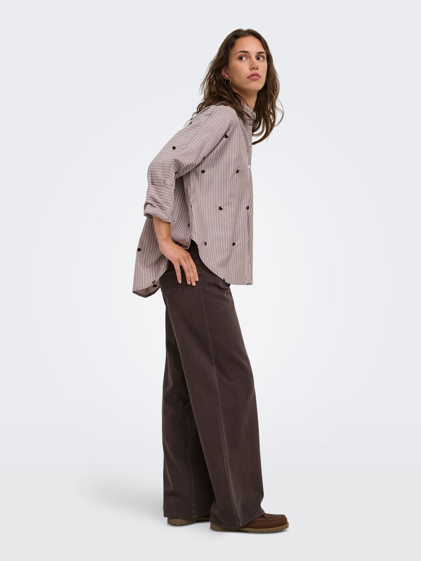 Only ONLNEW LINA GRACE STR EMB SHIRT NOO Coffee Bean/STRIPE W. COFFEE BEAN H 2900168288051
