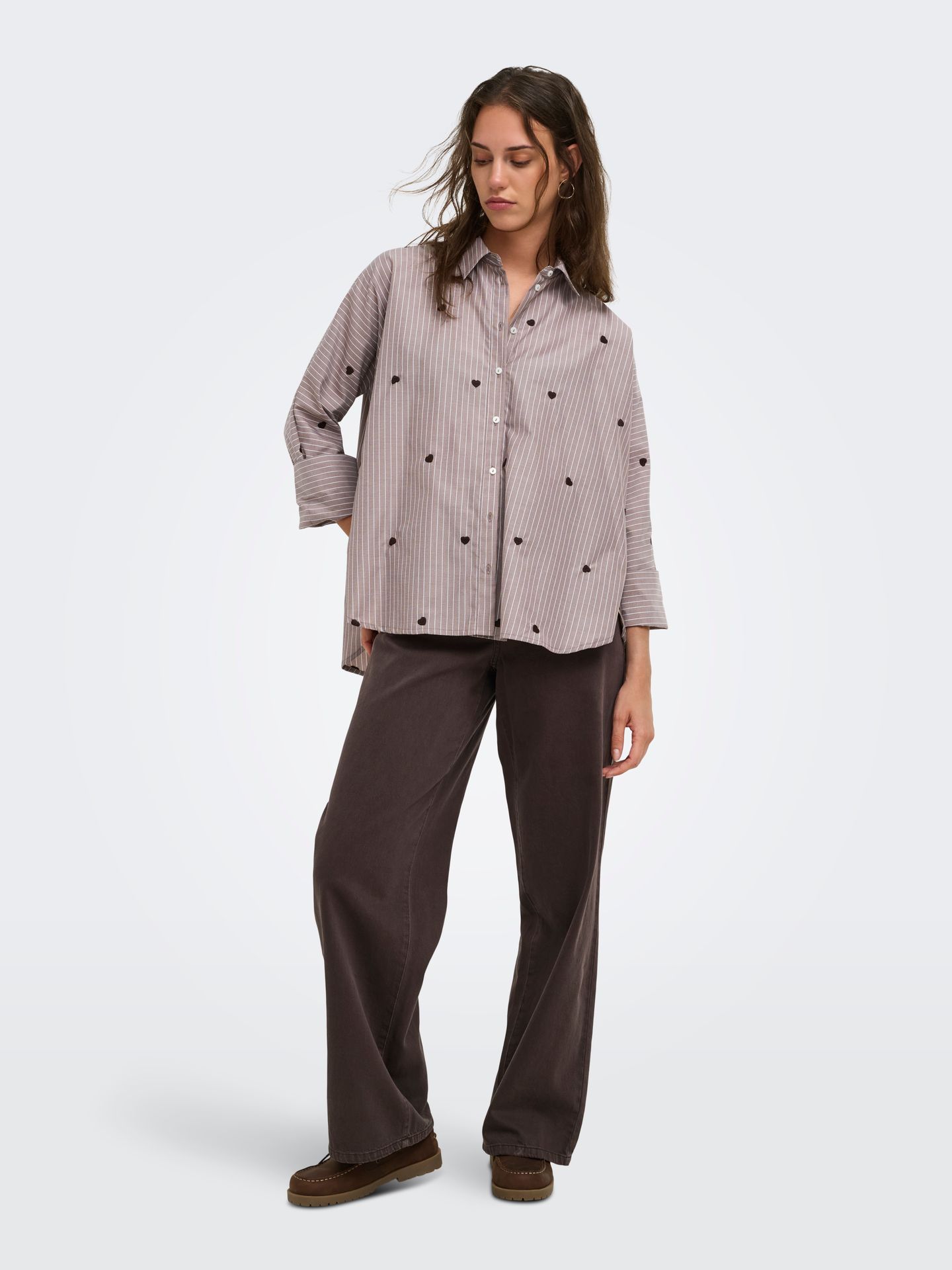 Only ONLNEW LINA GRACE STR EMB SHIRT NOO Coffee Bean/STRIPE W. COFFEE BEAN H 2900168288051