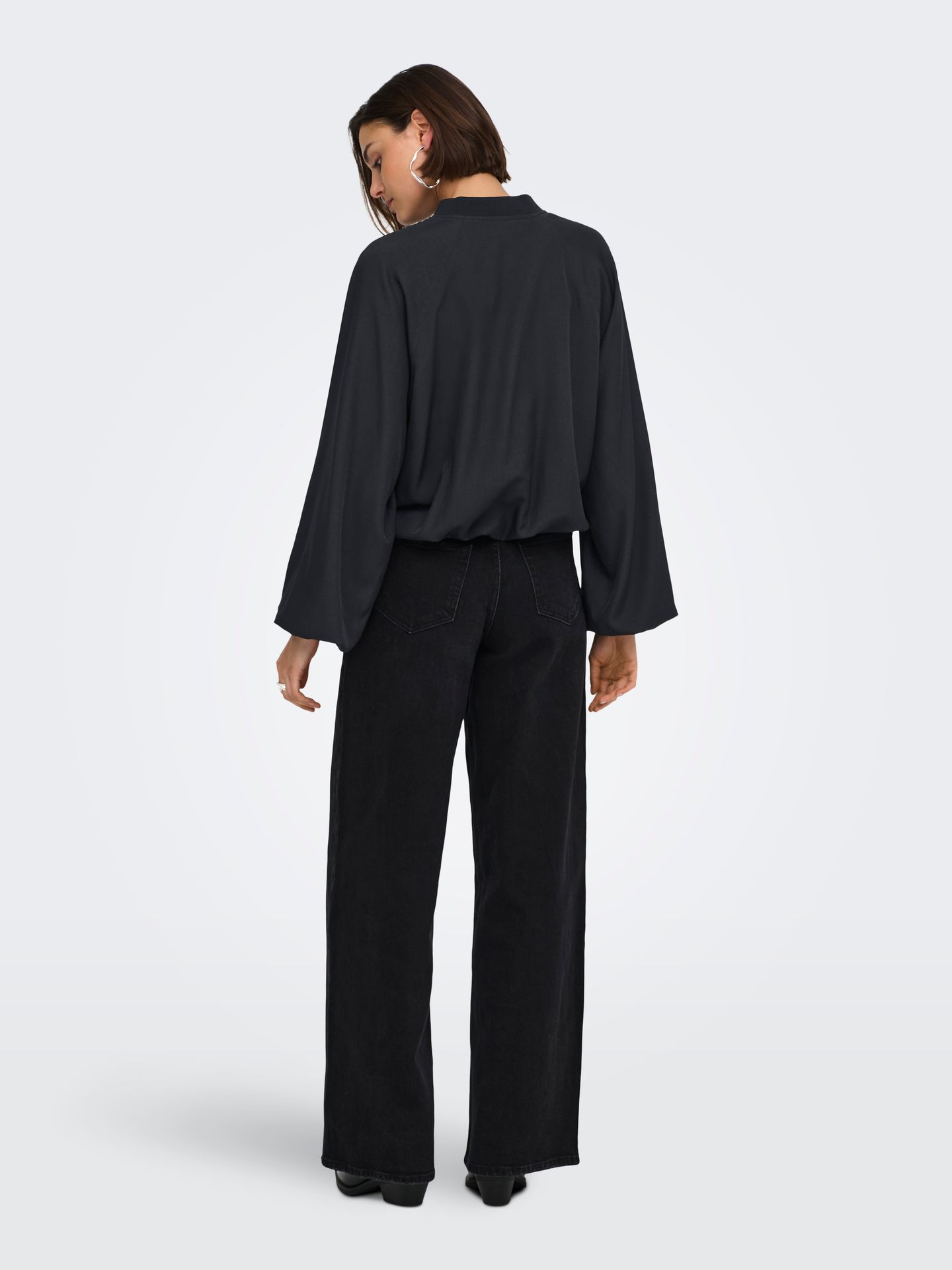 JDY JDYJEROME L/S BALLOON BOMBER WVN Black 2900168535018