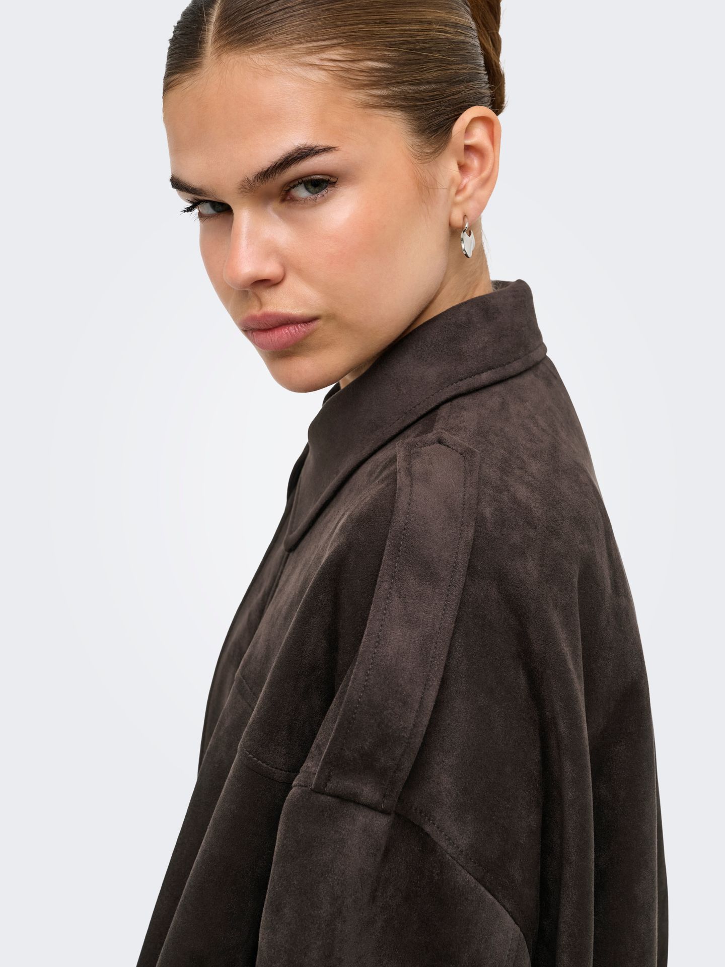 Only ONLMOON-STINA FAUX SUEDE BOMBER PNT Chocolate Torte 2900168539030