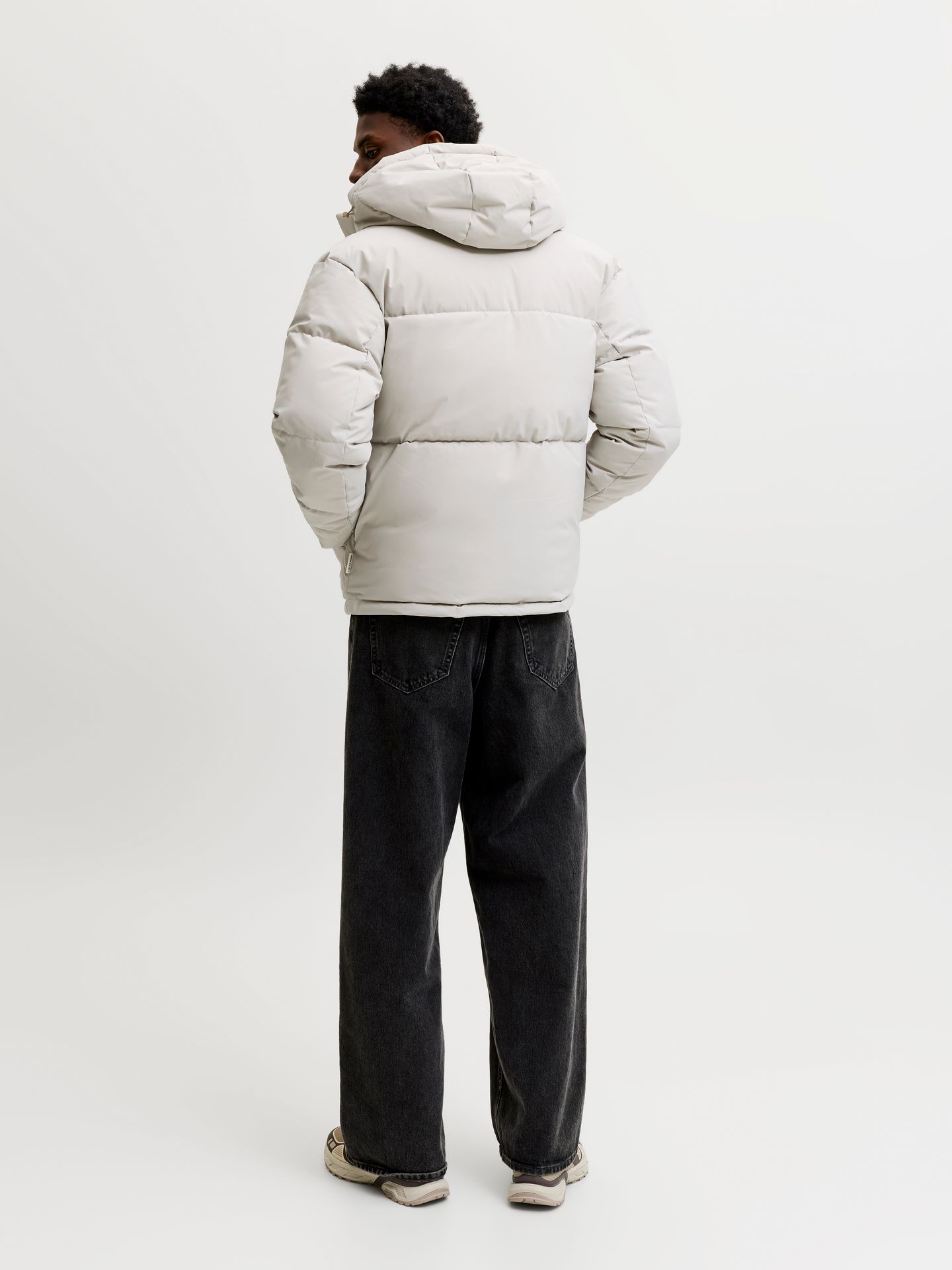 Jack & Jones JJESOHO PUFFER HOOD AW26 SN Dove 2900168606022