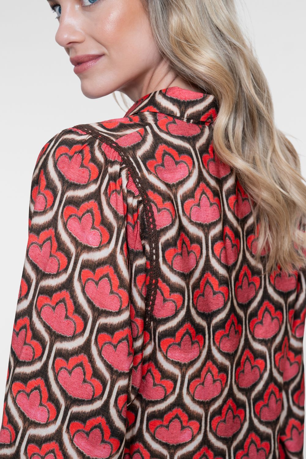 Geisha blouse 450 red/brown 2900168639037