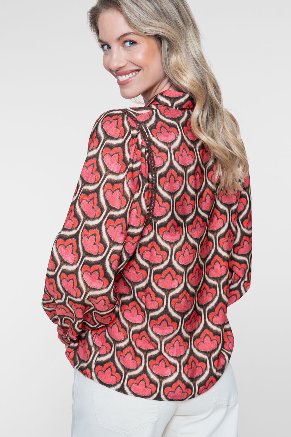 Geisha blouse 450 red/brown 2900168639037