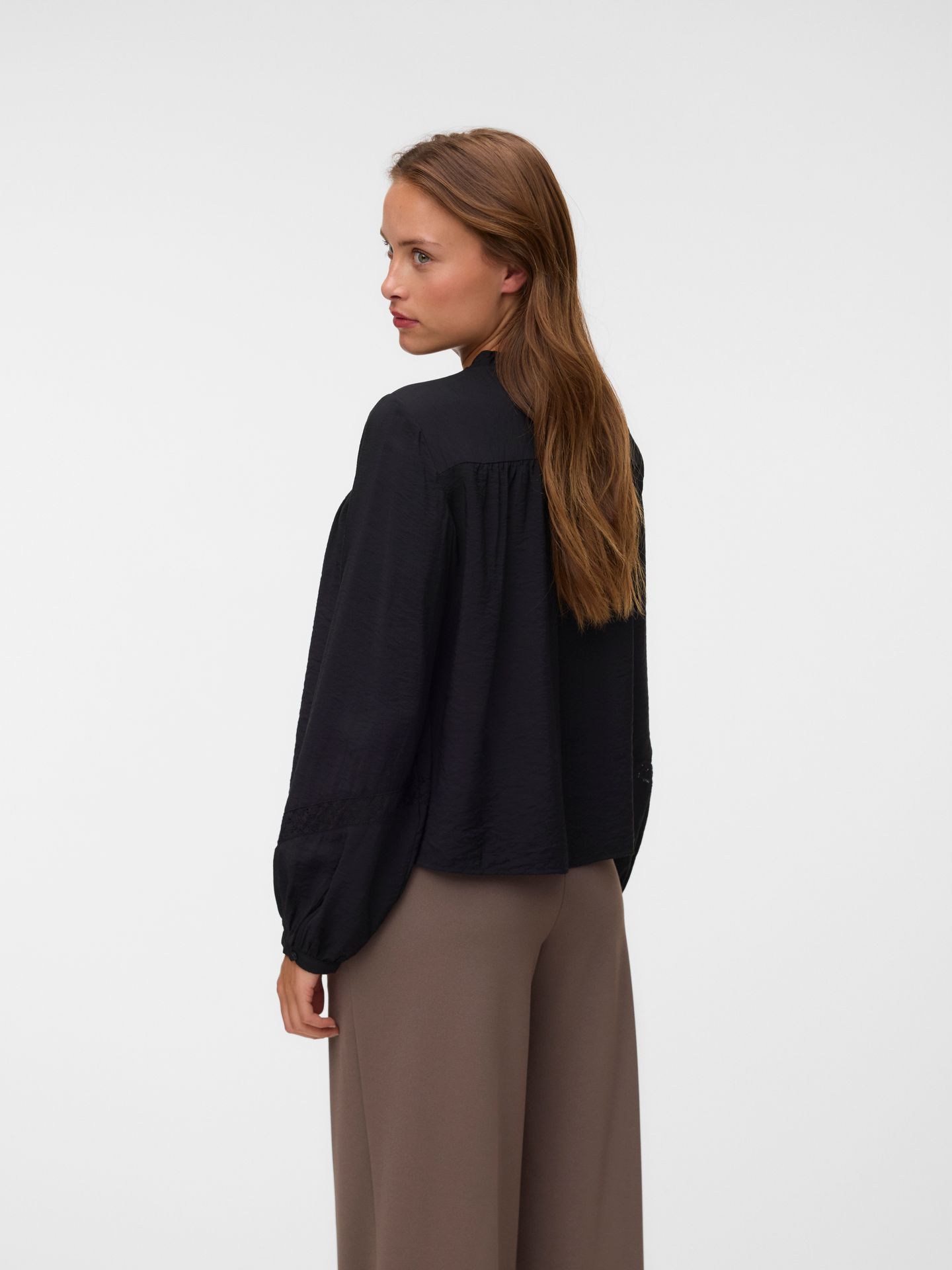 Vero Moda VMCASEY LS LACE SHIRT WVN NOOS Black 2900168732042
