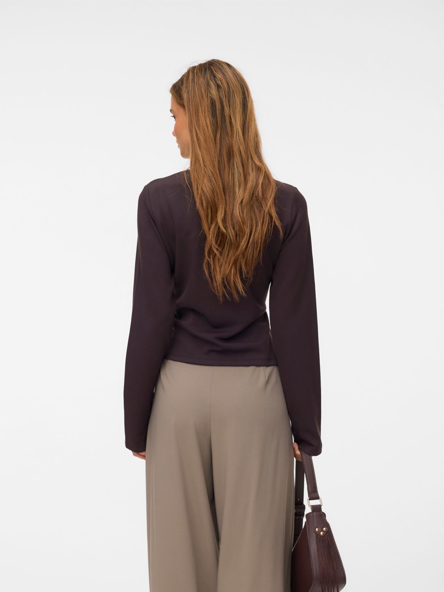 Vero Moda VMMILLE LS BOATNECK SHORT TOP JRS N Chocolate Torte 2900168751043