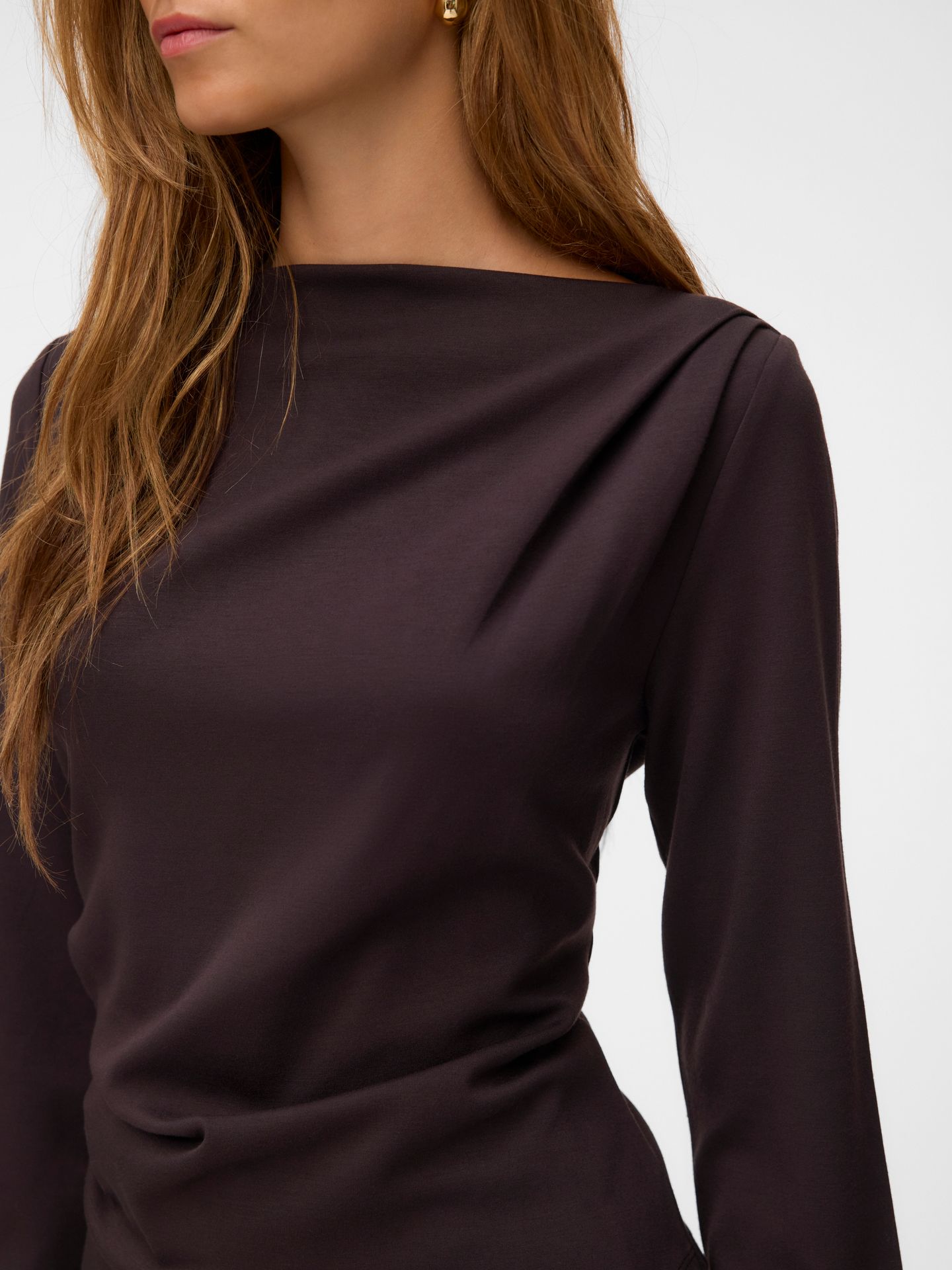 Vero Moda VMMILLE LS BOATNECK SHORT TOP JRS N Chocolate Torte 2900168751043