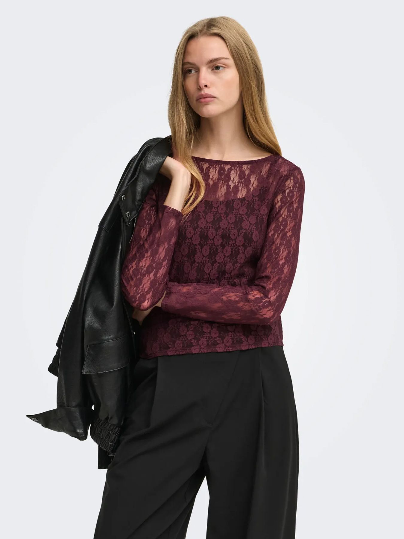 Only ONLNIKITA L/S BOATNECK LACE TOP BOX Decadent Chocolate 2900168753054