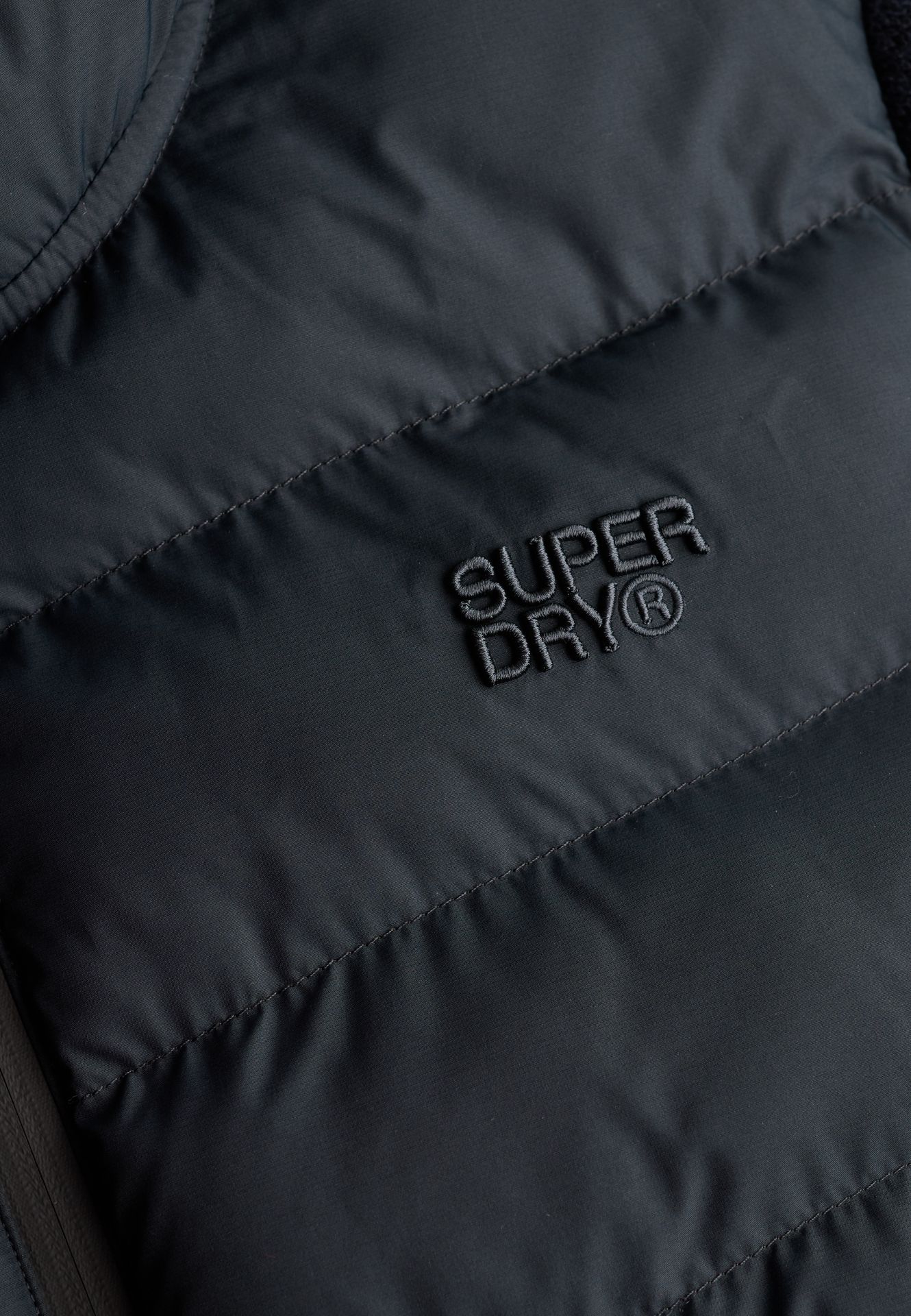 Superdry Hooded Storm Knit Hybrid Jacket 98t ECLIPSE NAVY 2900168854065