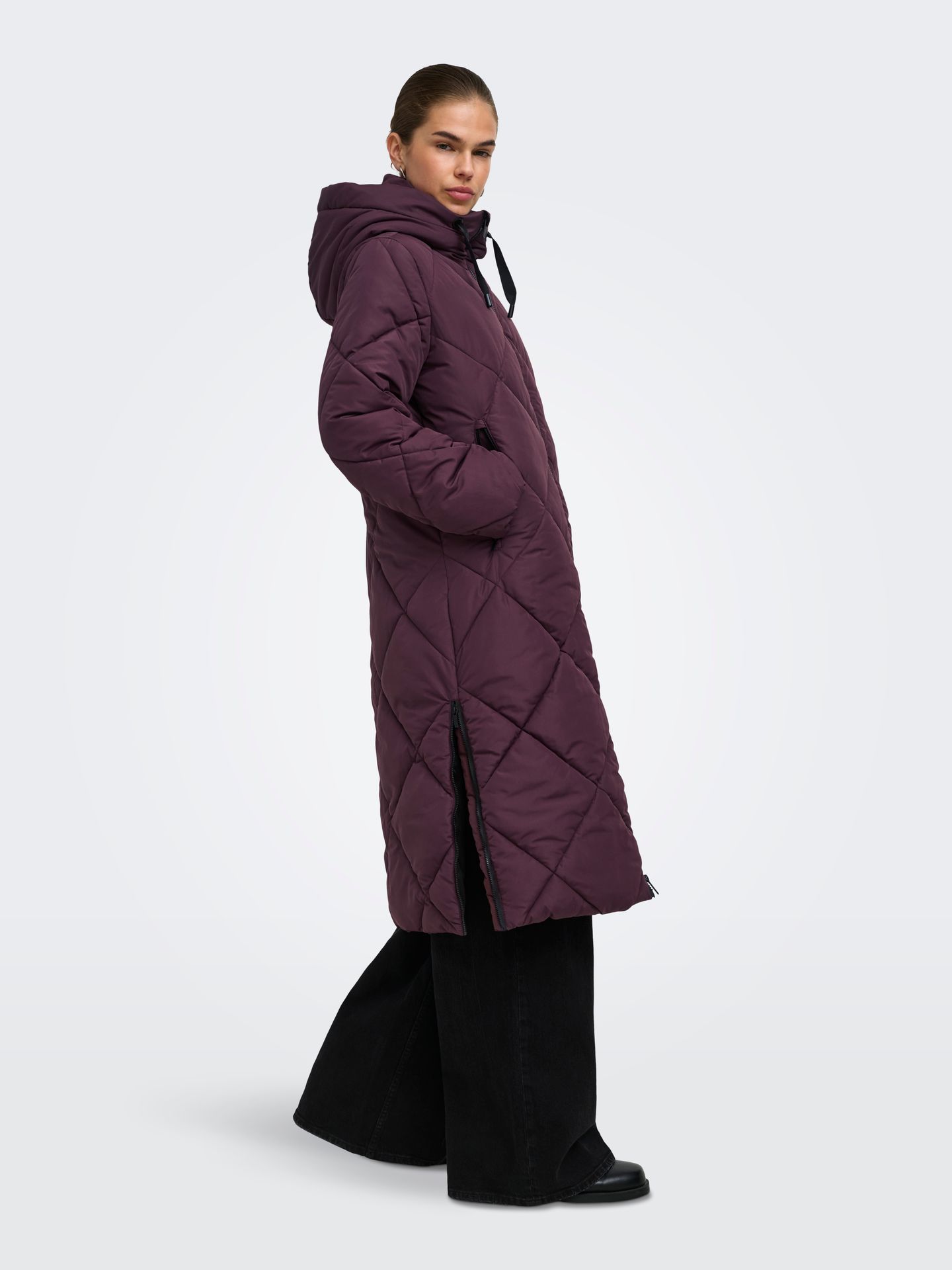 Only ONLMAGGI LONG HOOD PUFFER CC OTW Fudge 2900168894023