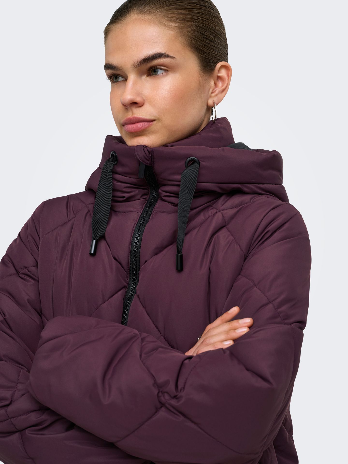 Only ONLMAGGI LONG HOOD PUFFER CC OTW Fudge 2900168894023