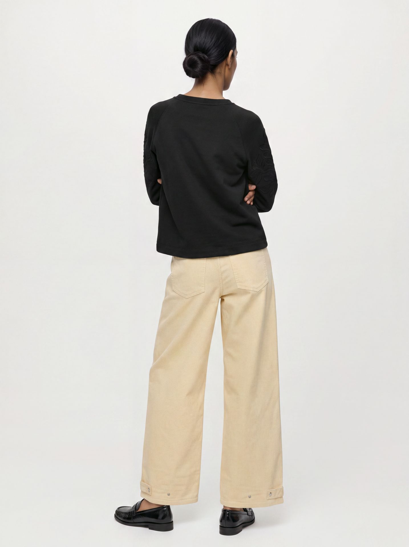 Object OBJANDREA RE L/S O-NECK EMB SWEAT N Black 2900168930011