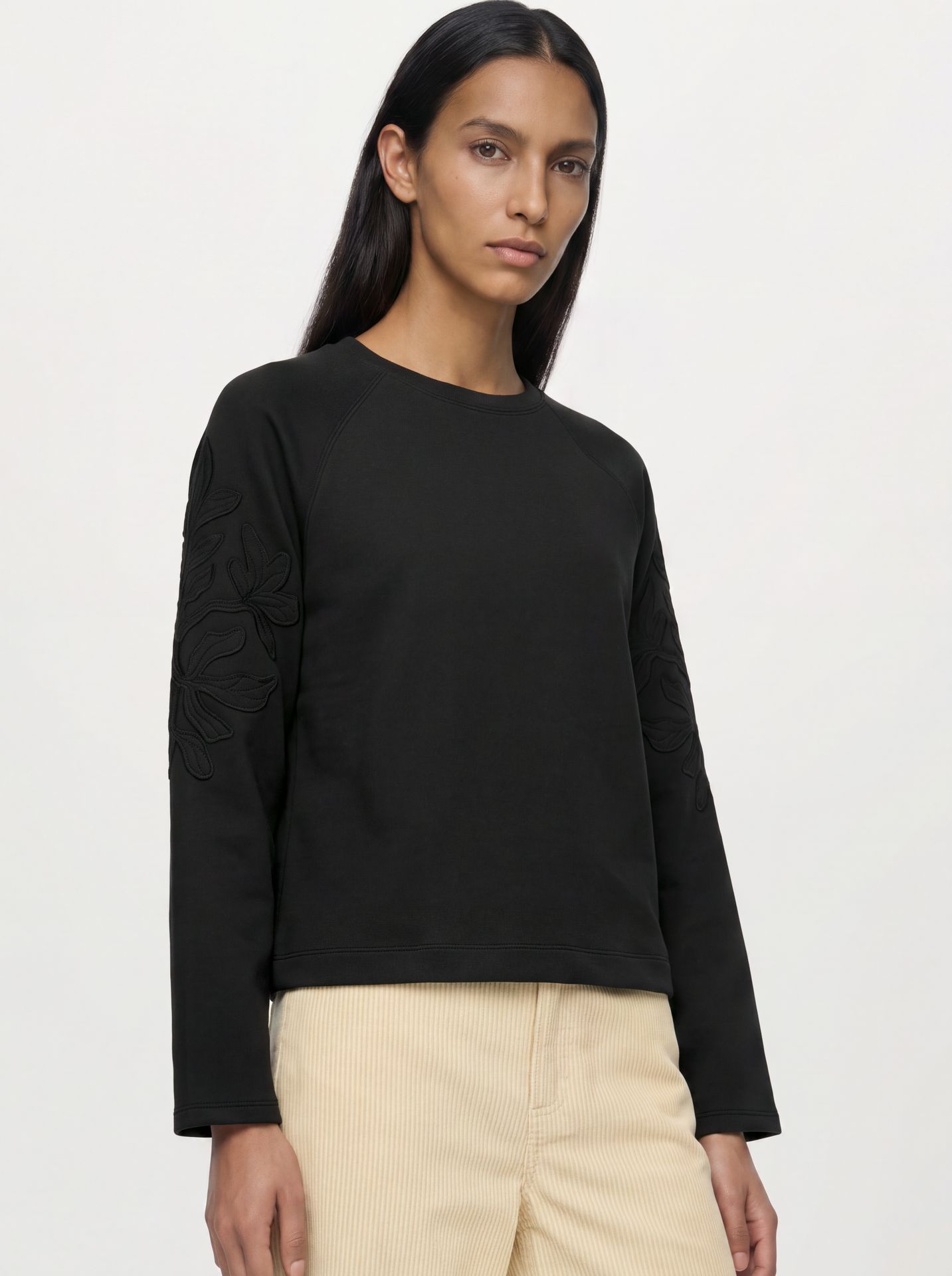Object OBJANDREA RE L/S O-NECK EMB SWEAT N Black 2900168930011