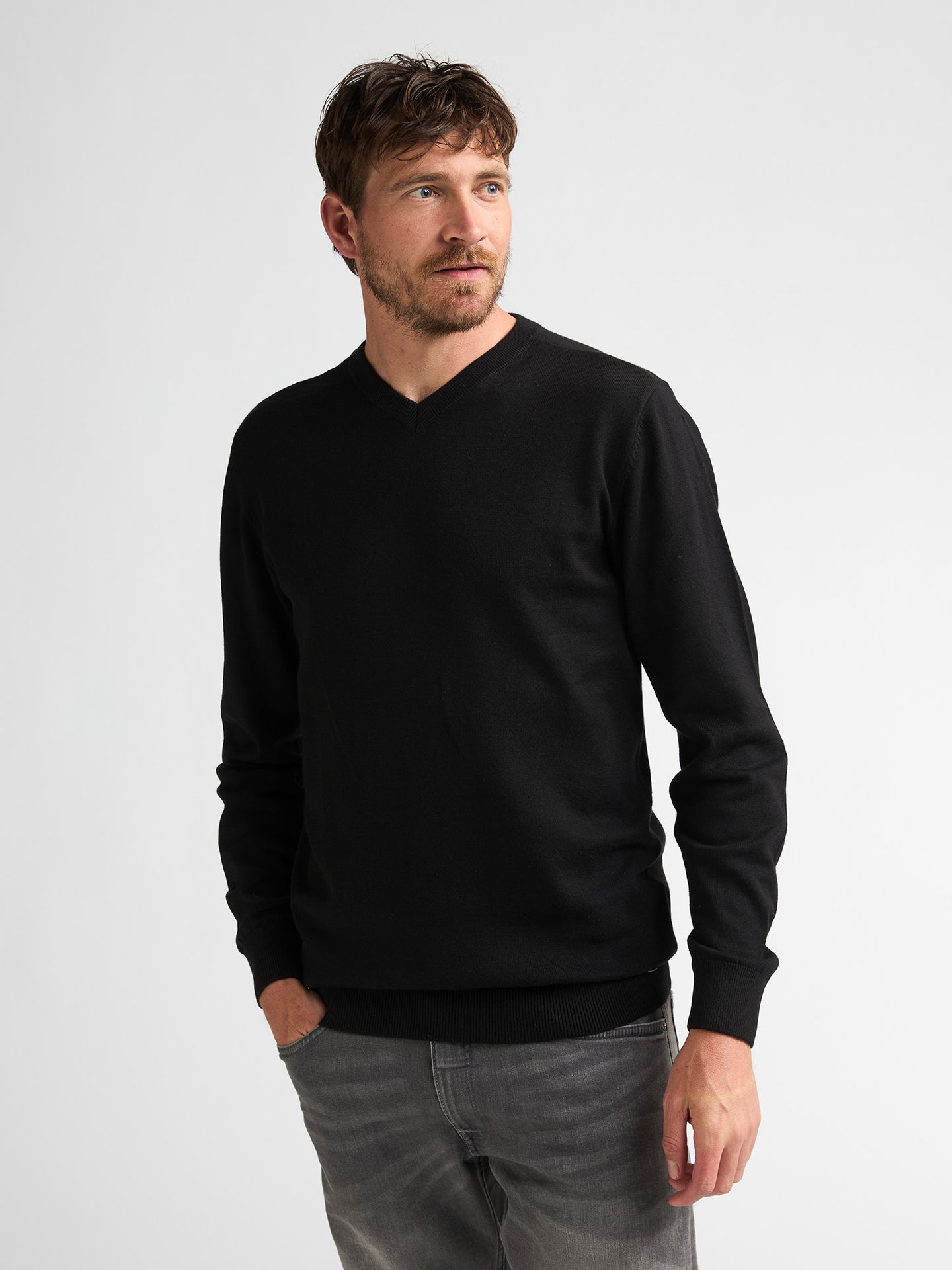 Petrol Industries Men Knitwear V-Neck Basic 9999 black 2900169045073