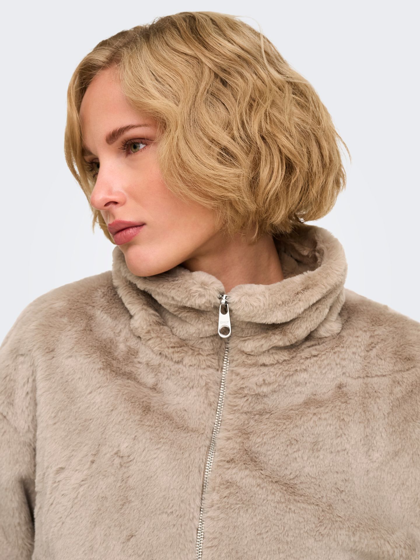 Only ONLDANA SOL FAUX FUR JACKET CC OTW Silver Mink 2900169070044