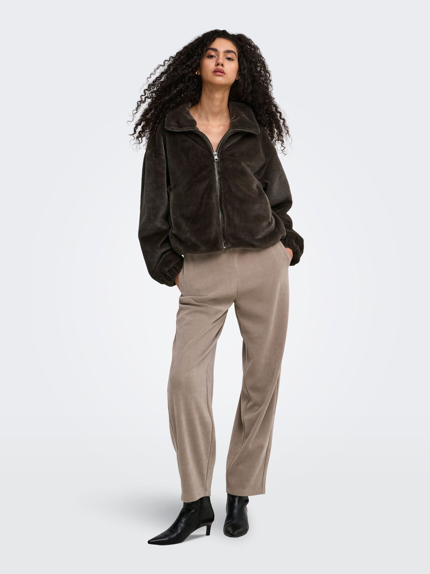 Only ONLDANA SOL FAUX FUR JACKET CC OTW Demitasse 2900169069024