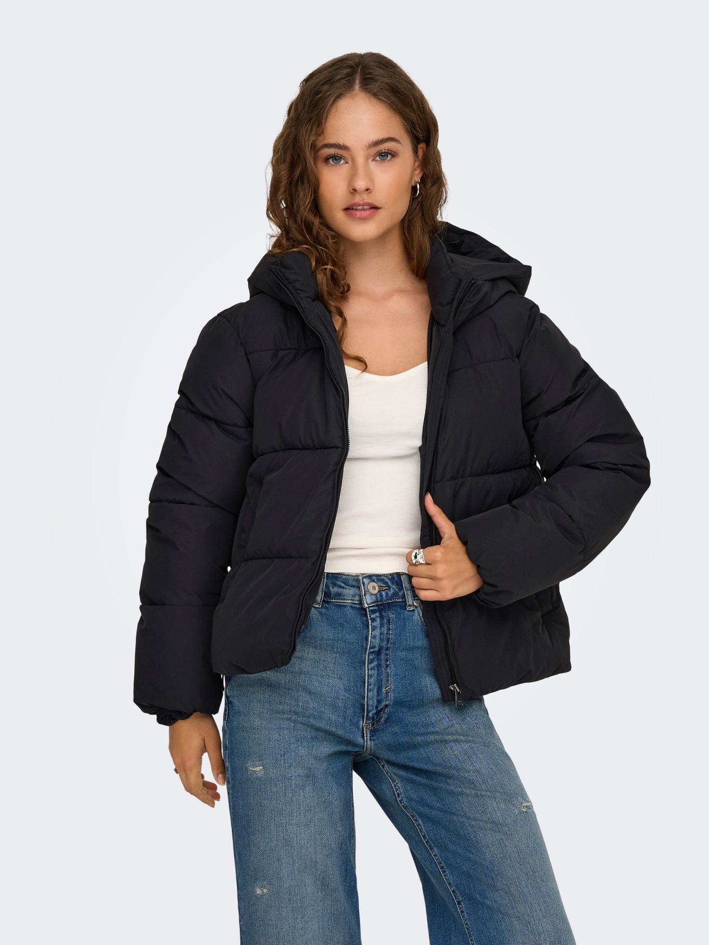 Only ONLJUTA SHORT PUFFER OTW NOOS Black 2900170107029