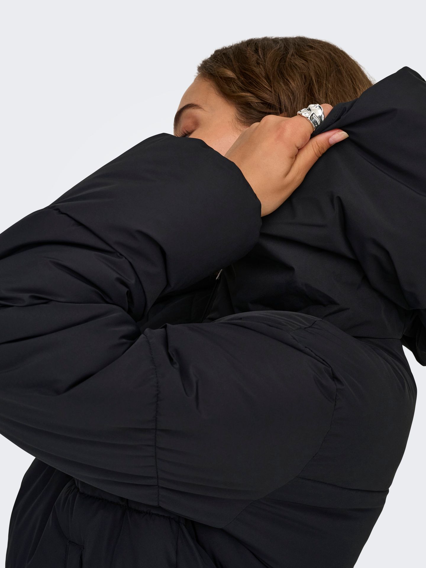 Only ONLJUTA SHORT PUFFER OTW NOOS Black 2900170107029