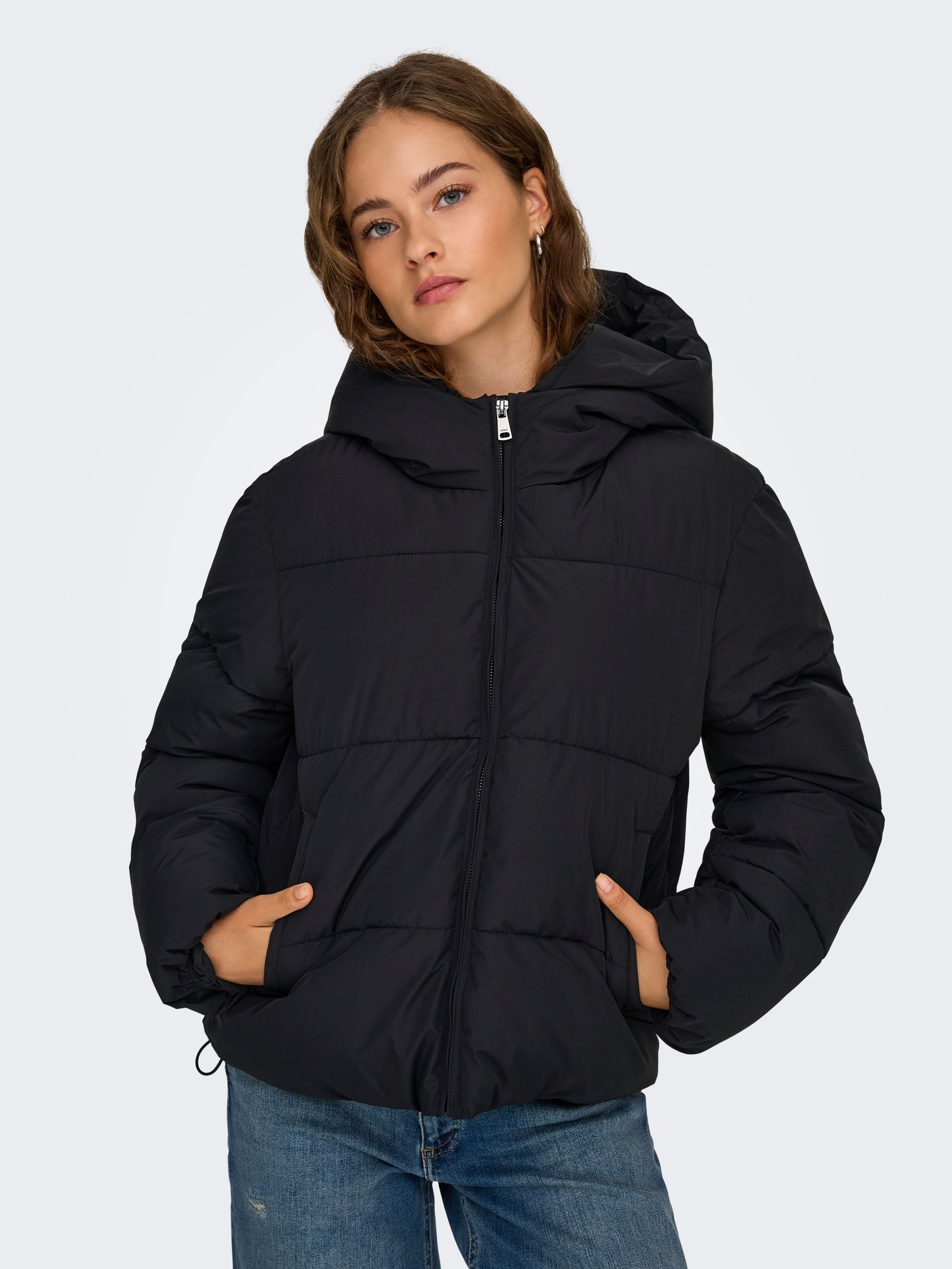 Only ONLJUTA SHORT PUFFER OTW NOOS Black 00120074-EKA26011400000004