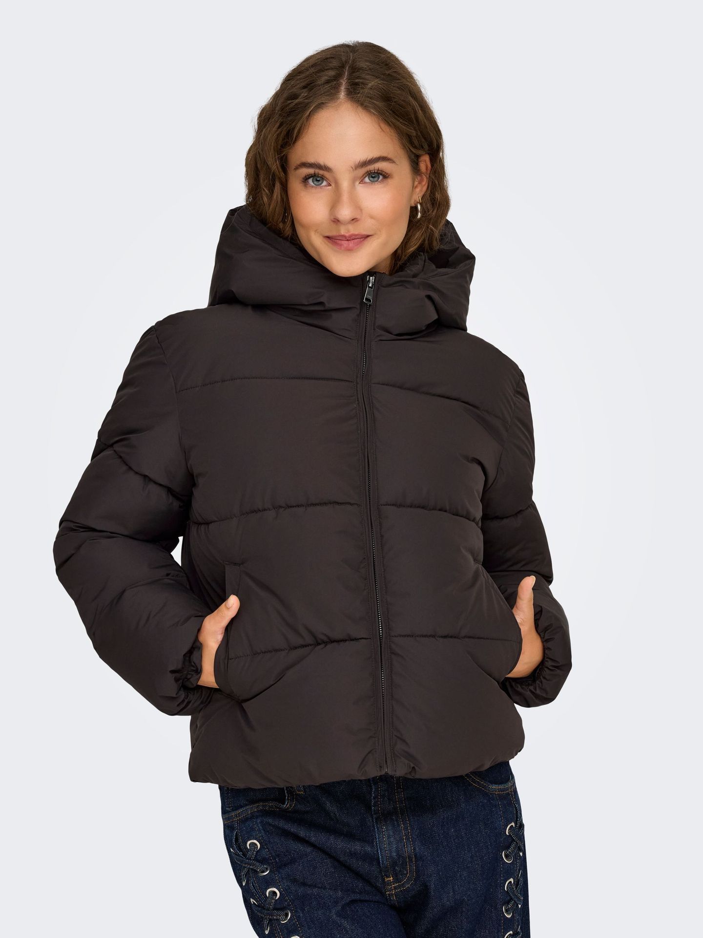 Only ONLJUTA SHORT PUFFER OTW NOOS Chocolate Torte 2900169608056