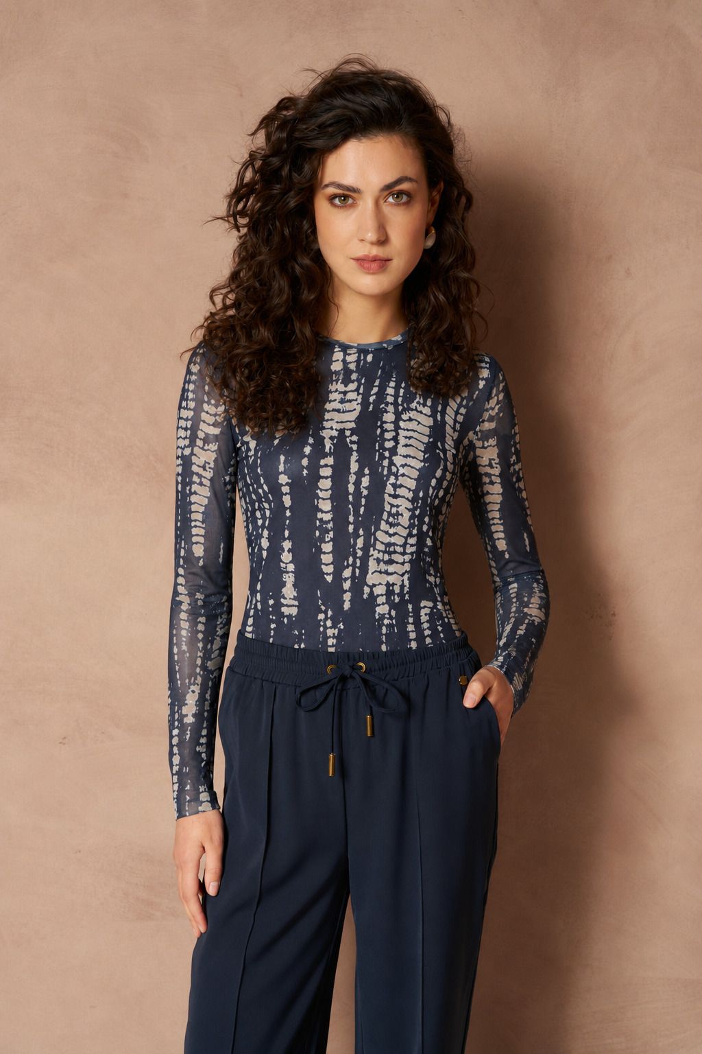 Lofty Manner Top Iniko - Abstract Mesh 410 dark blue 00120155-EKA26013300000096