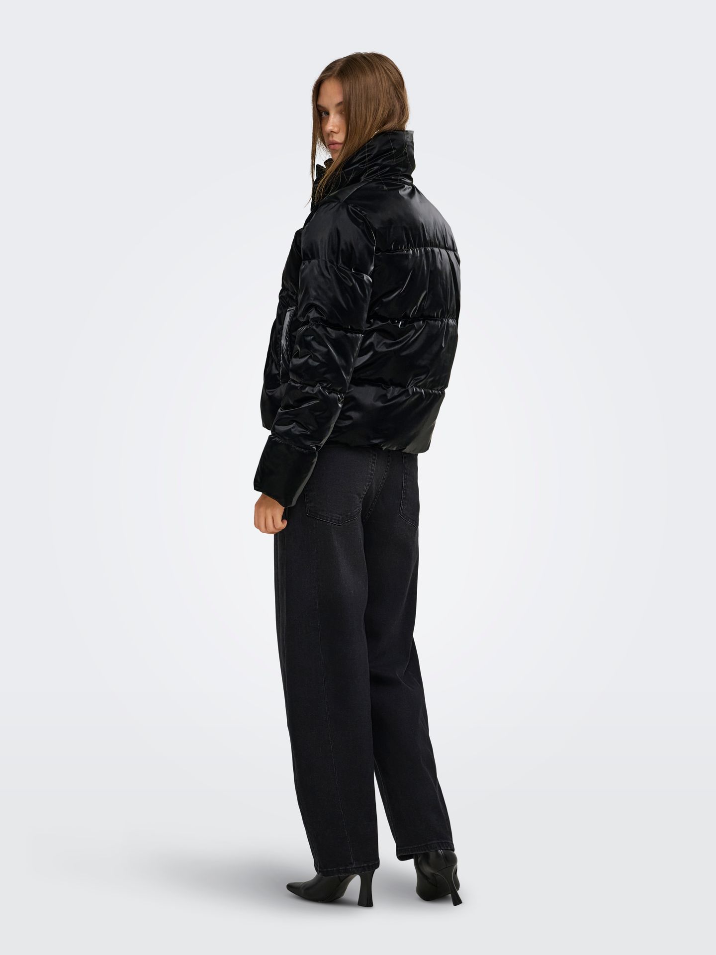 Only ONLBERGEN SHINY JACKET CC OTW Black 2900171143019
